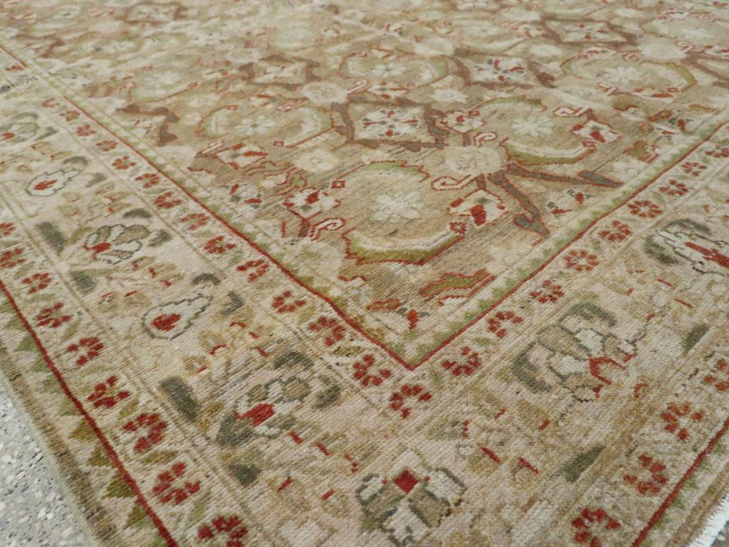 Mid-20th Century Persian Malayer Accent Rug (Wolle) im Angebot