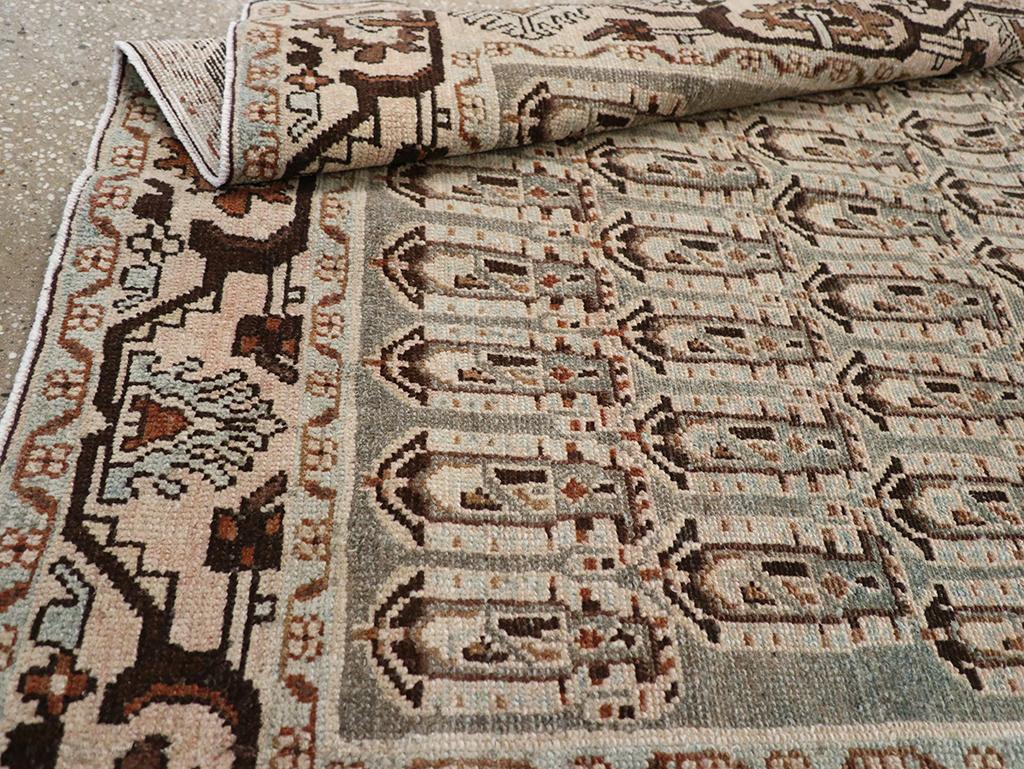 Mitte des 20. Jahrhunderts Persisch Malayer Akzentteppich im Angebot 3