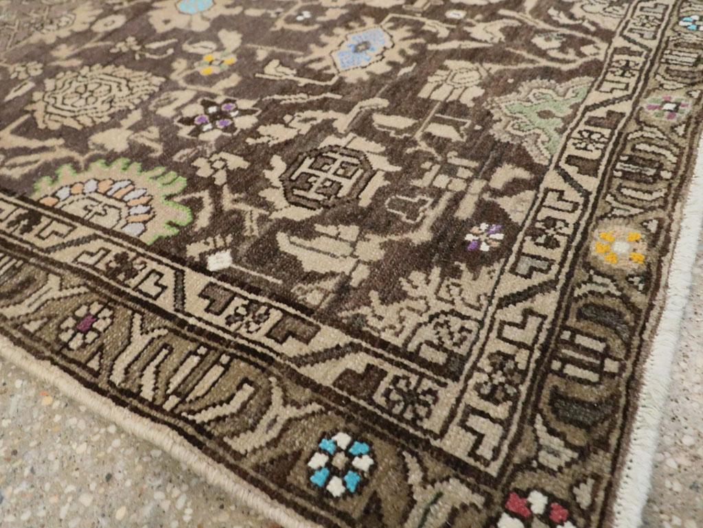 Persischer Malayer-Teppich aus der Mitte des 20. (Wolle) im Angebot