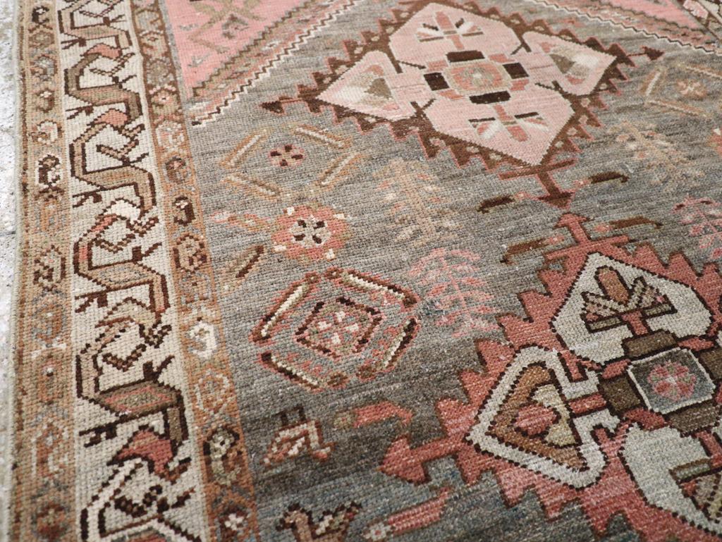 Persischer Malayer-Würfelteppich aus der Mitte des 20. (Handgeknüpft) im Angebot