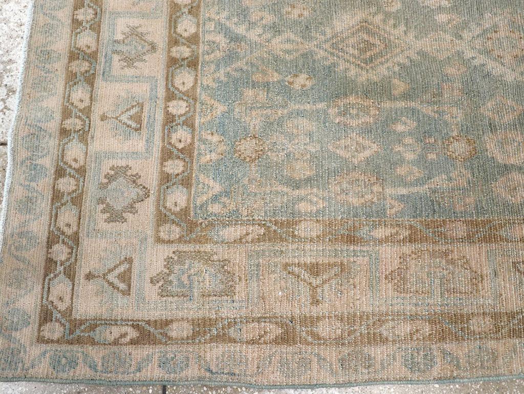 Tapis persan Malayer du milieu du 20e siècle Excellent état - En vente à New York, NY