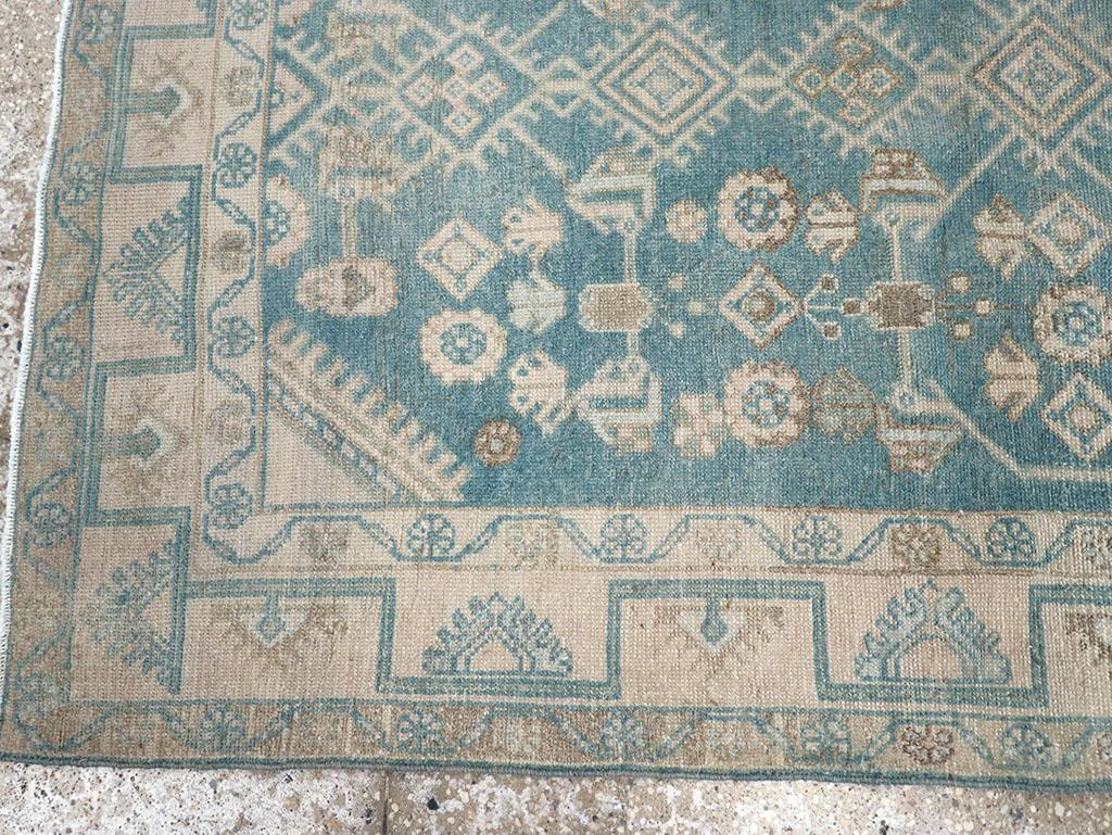 Tapis persan Malayer du milieu du 20e siècle Excellent état - En vente à New York, NY