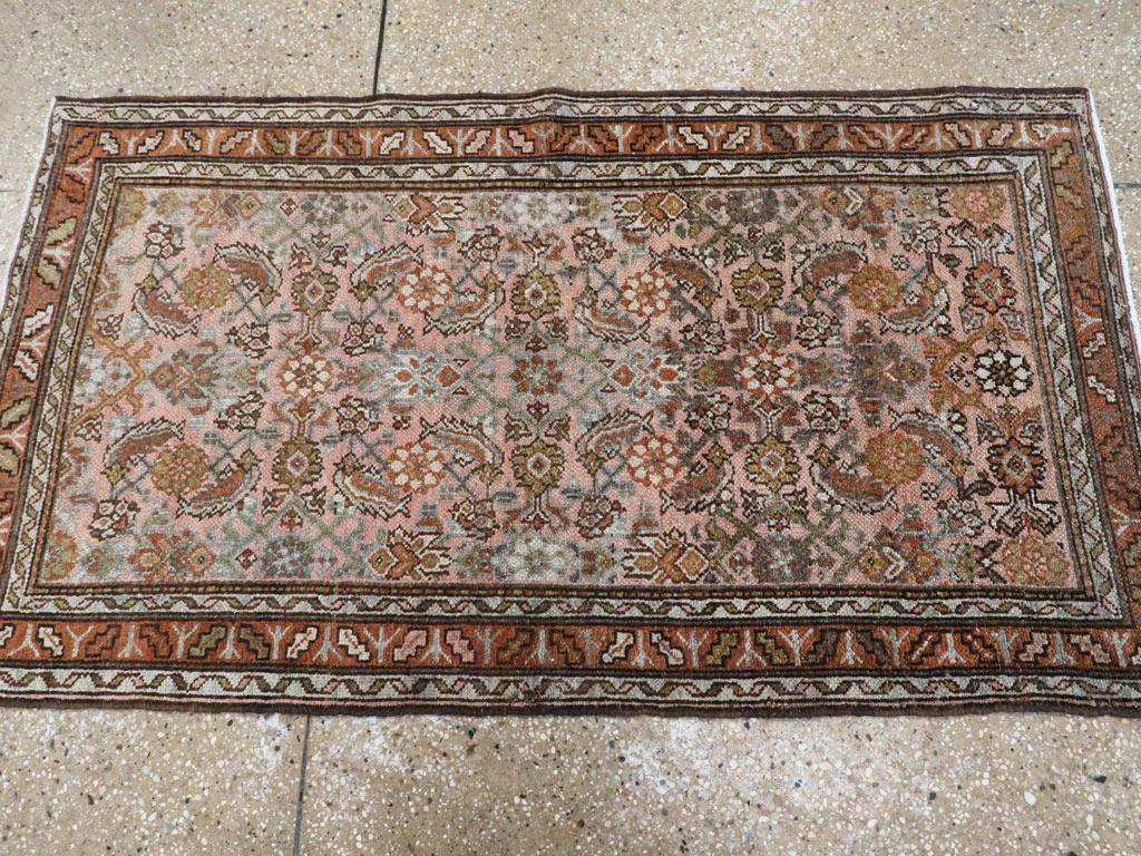 Tapis persan Malayer du milieu du 20e siècle Excellent état - En vente à New York, NY