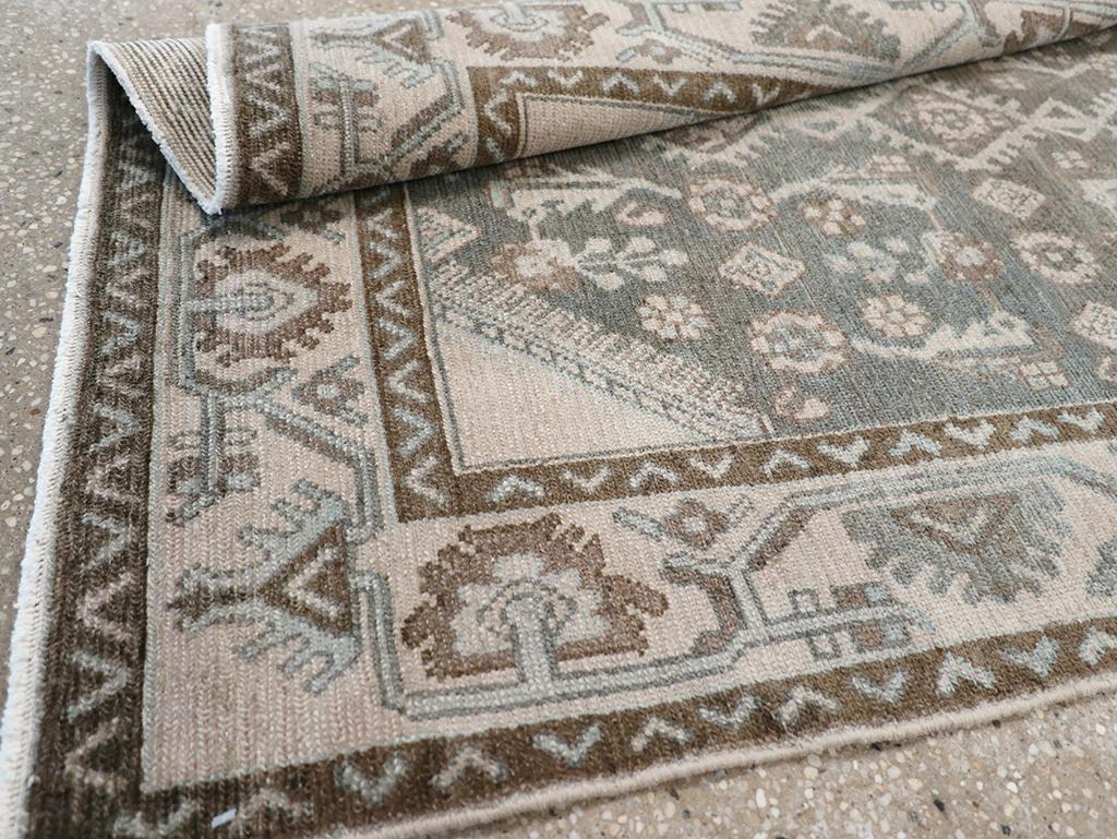 Tappeto persiano Malayer della metà del XX secolo in vendita 2