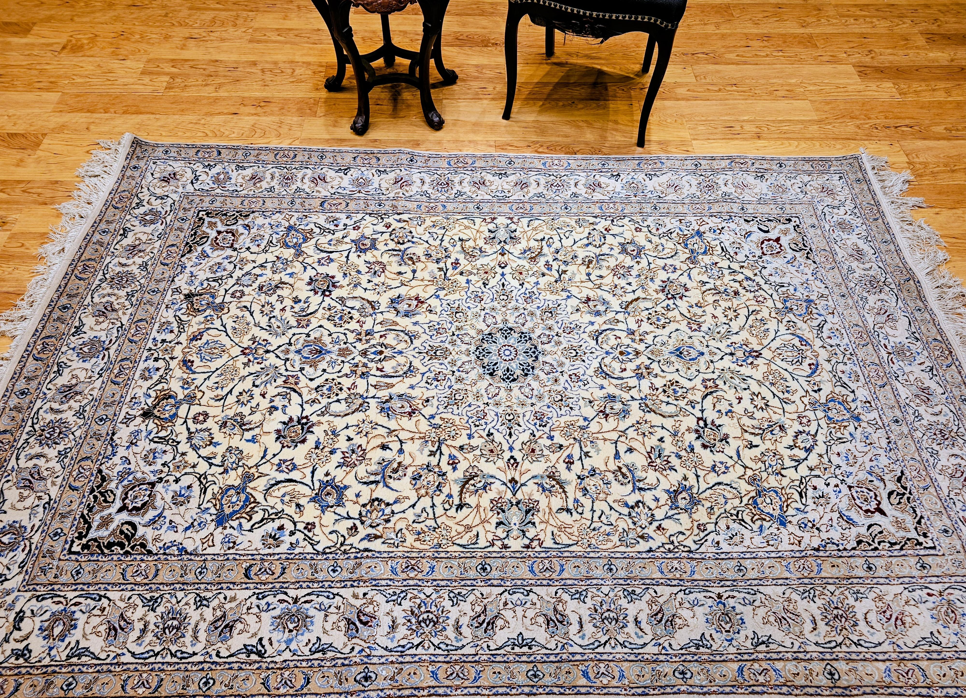 Persischer Nain-Teppich aus der Mitte des 20. Jahrhunderts, elfenbeinfarben, blau mit Seidenakzenten im Angebot 9