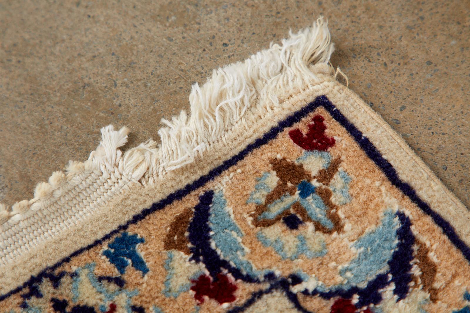 Persischer Nain-Teppich aus dem späten 20. im Angebot 9