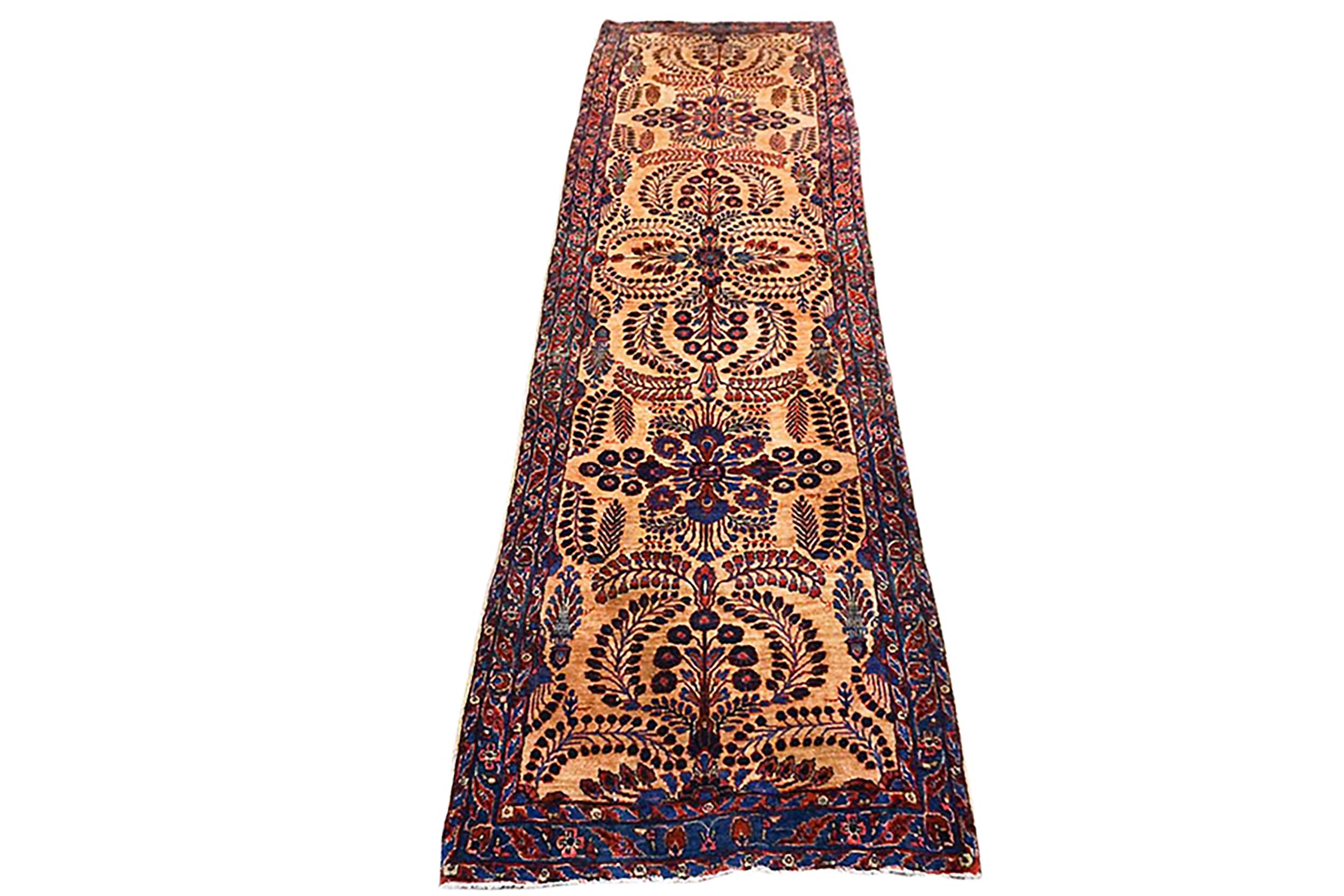 Alfombra persa sarouk de mediados del siglo XX en venta 4