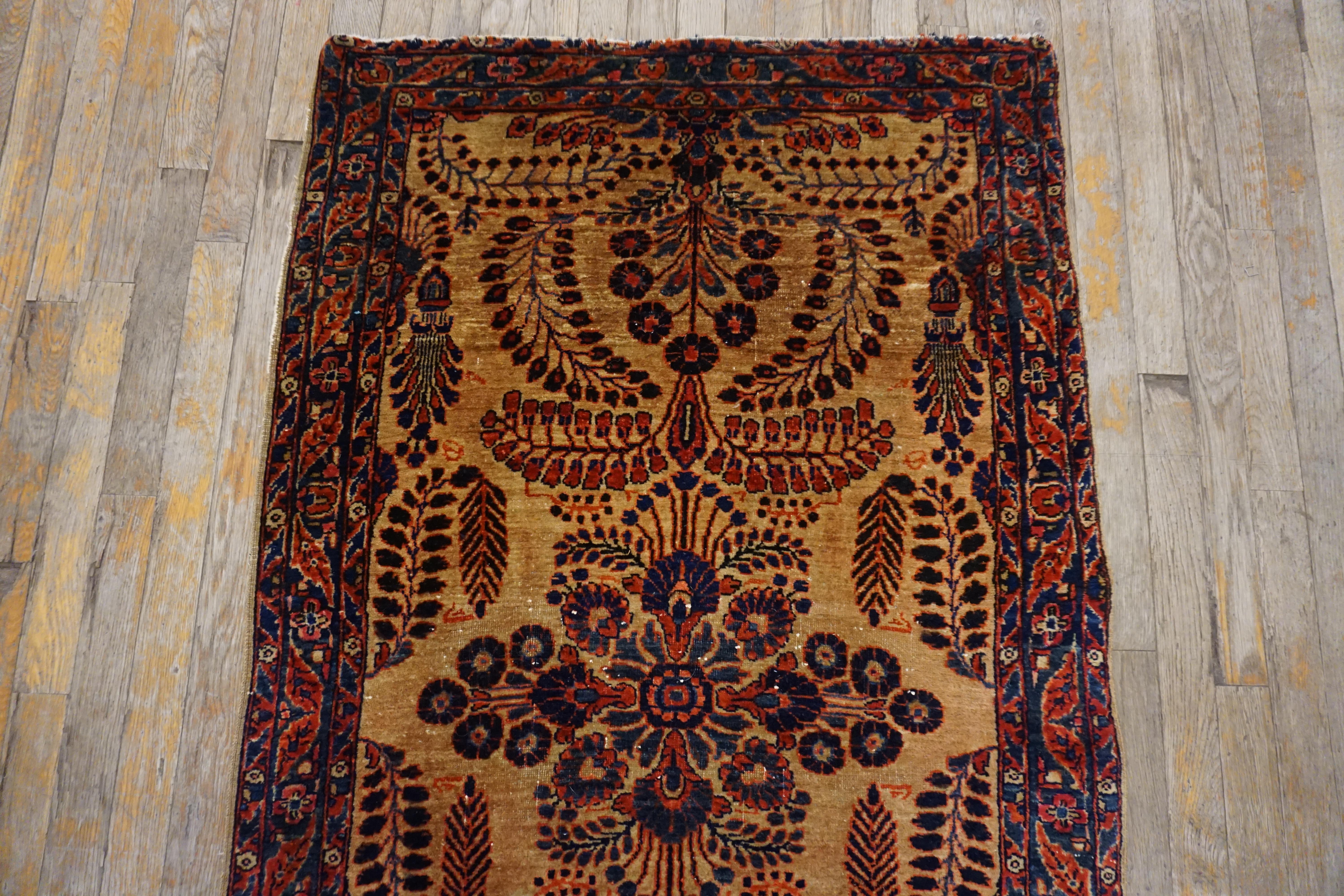 Persischer Sarouk-Teppich aus der Mitte des 20. im Zustand „Gut“ im Angebot in New York, NY