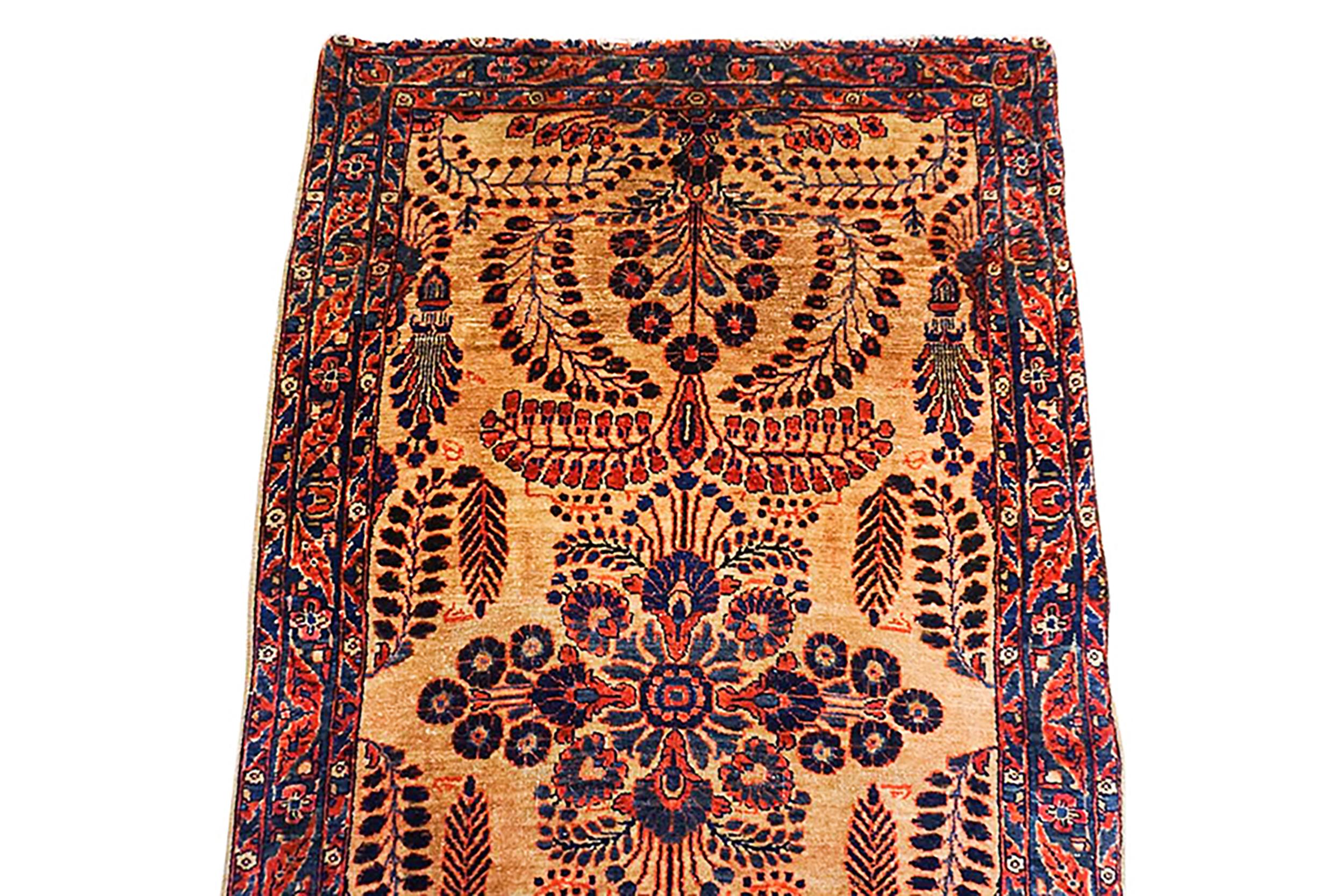 Alfombra persa sarouk de mediados del siglo XX en venta 1