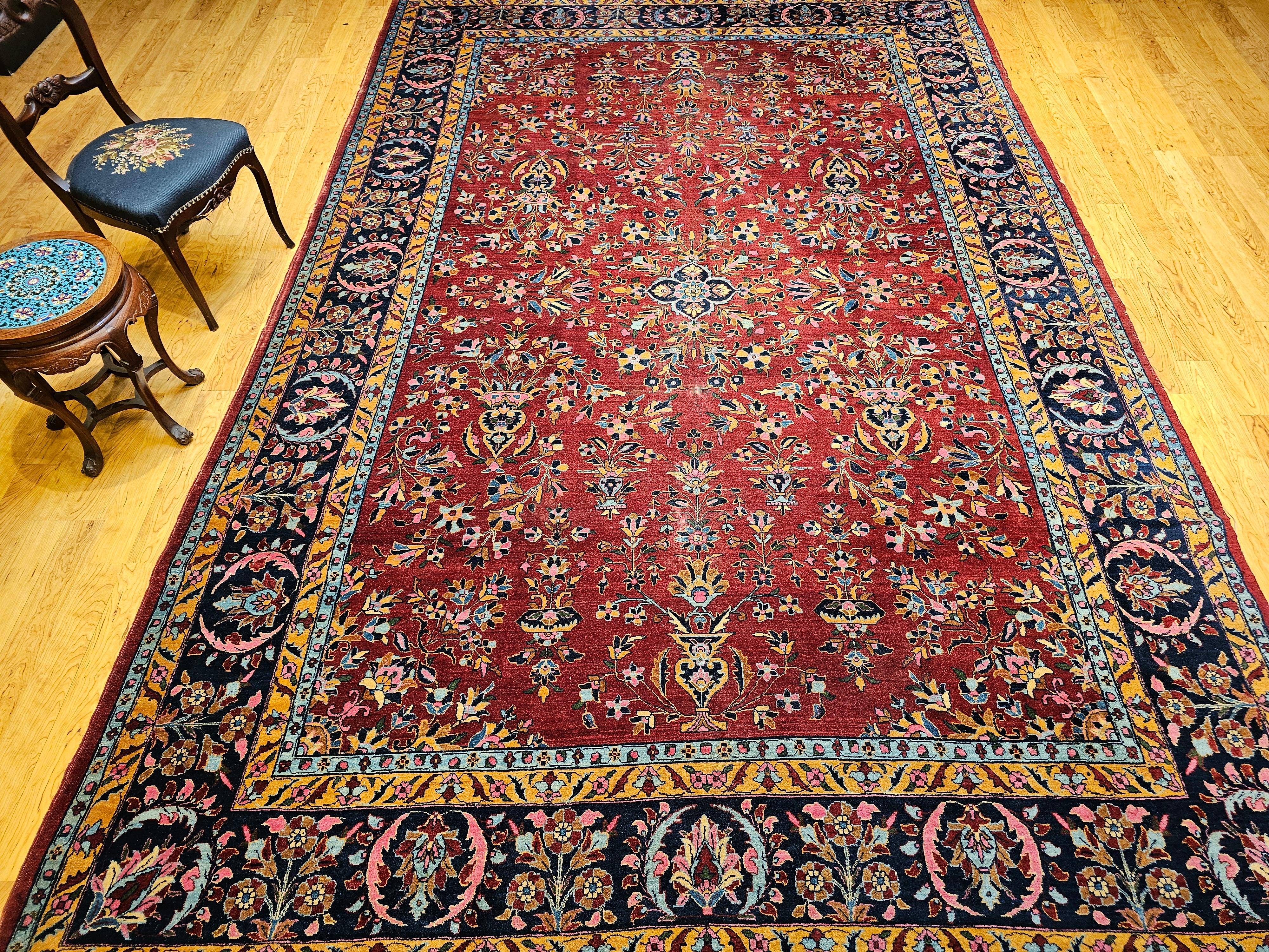 Persischer Sarouk-Teppich aus der Mitte des 20. Jahrhunderts mit floralem Allover-Muster in Rot, Marineblau und Rosa im Angebot 7