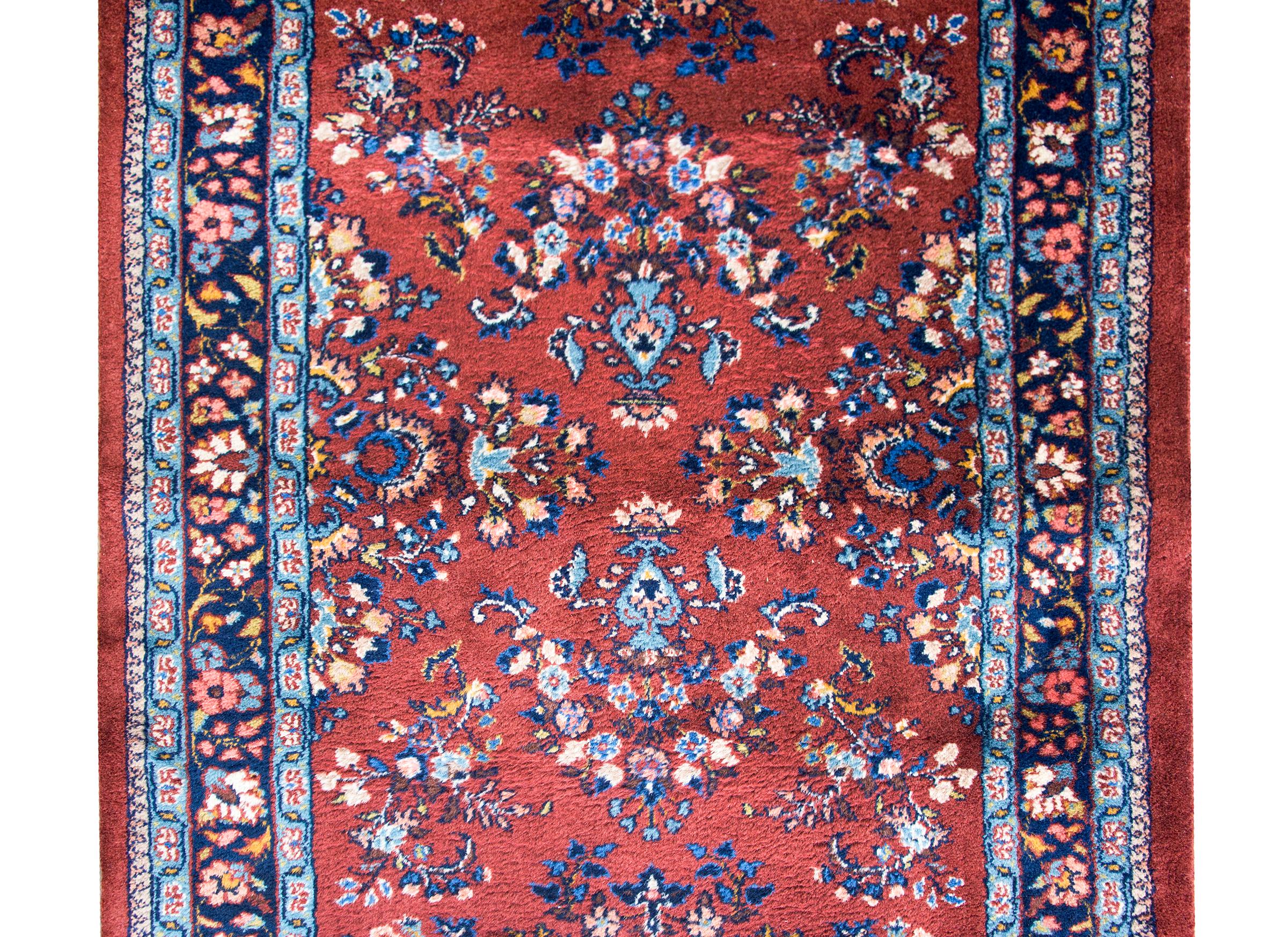 Persischer Sarouk-Läufer aus der Mitte des 20. im Angebot 2
