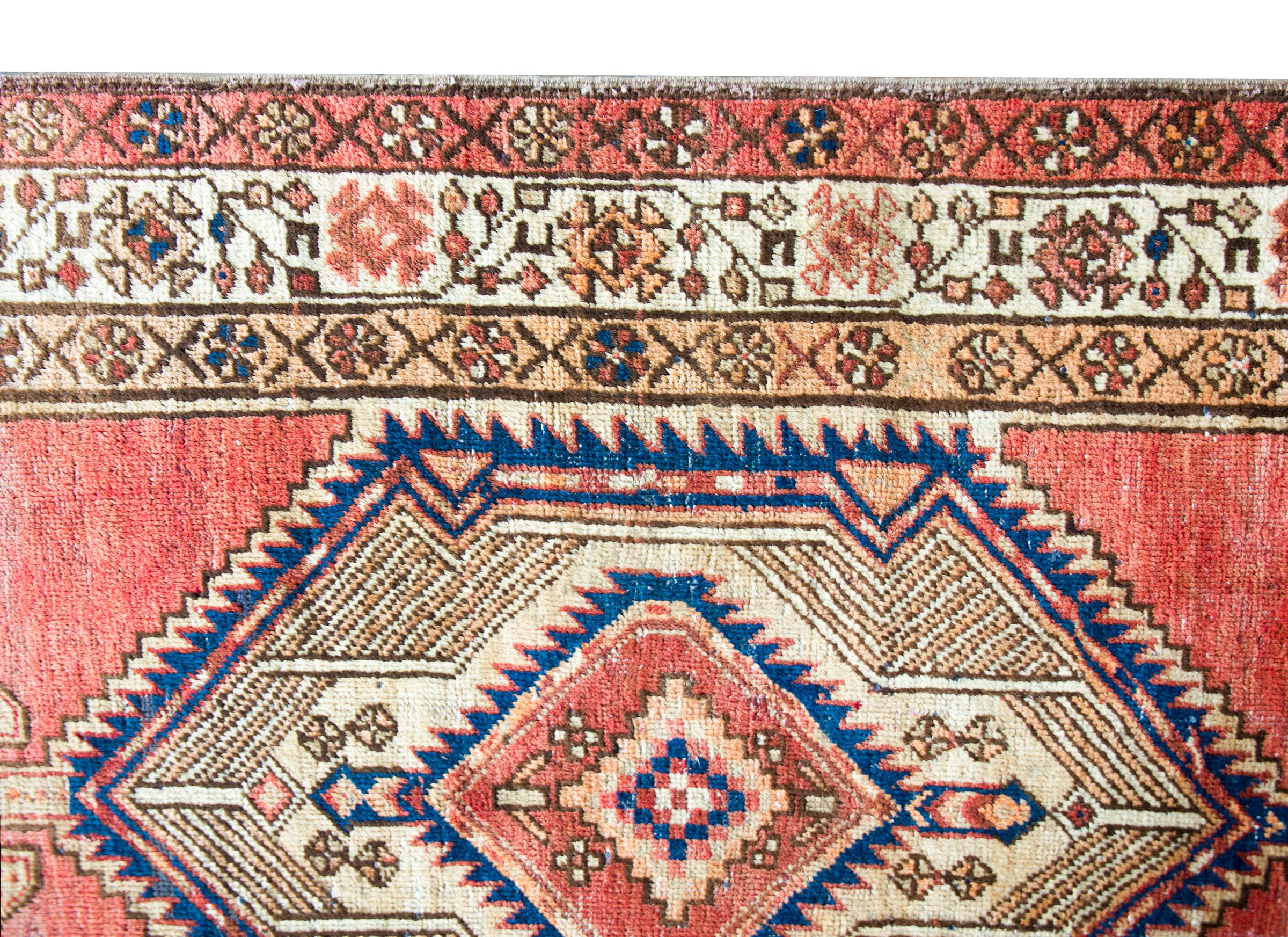 Mid-20th Century Persian Serab Rug For Sale 5