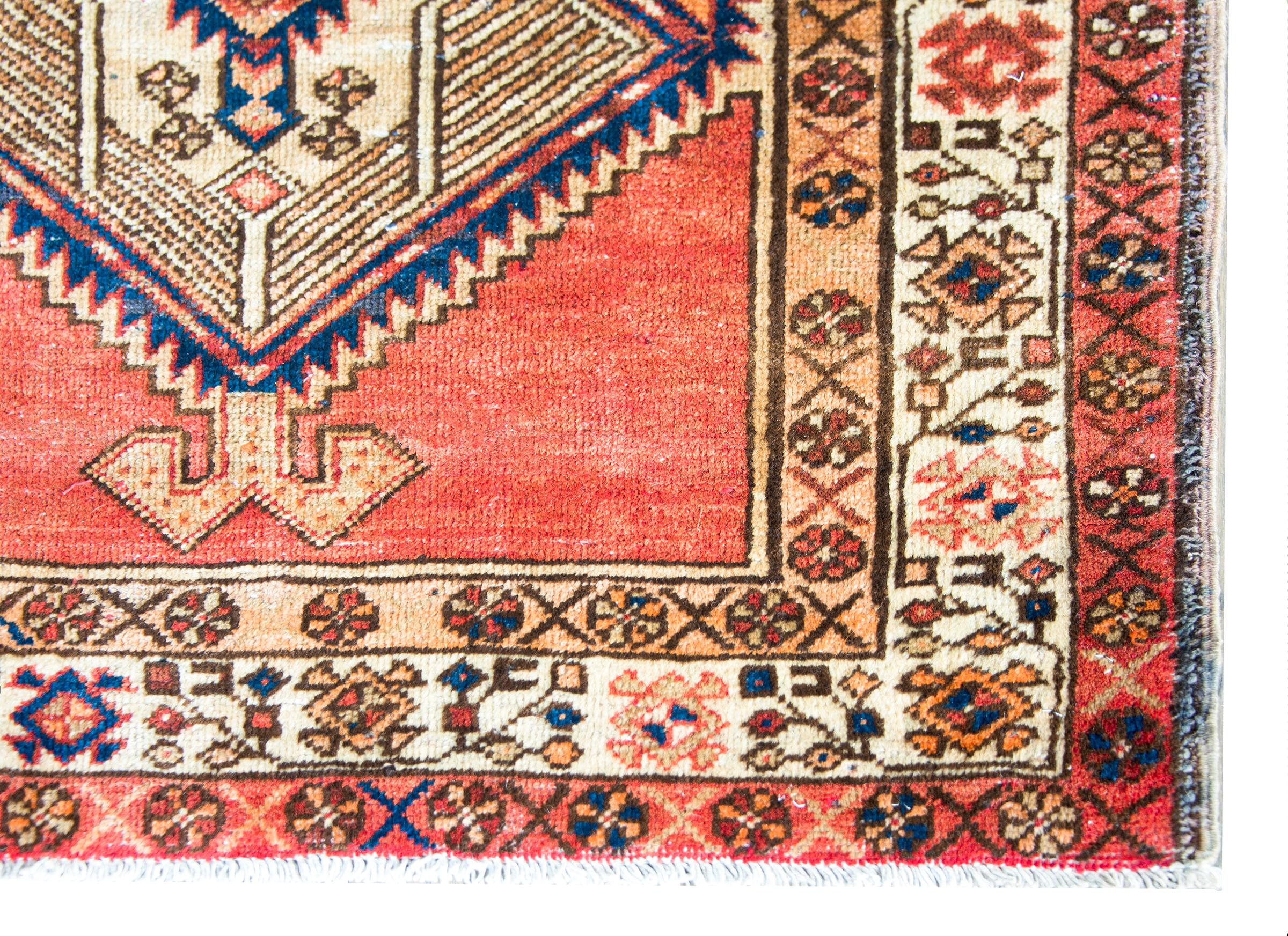 Mid-20th Century Persian Serab Rug For Sale 6