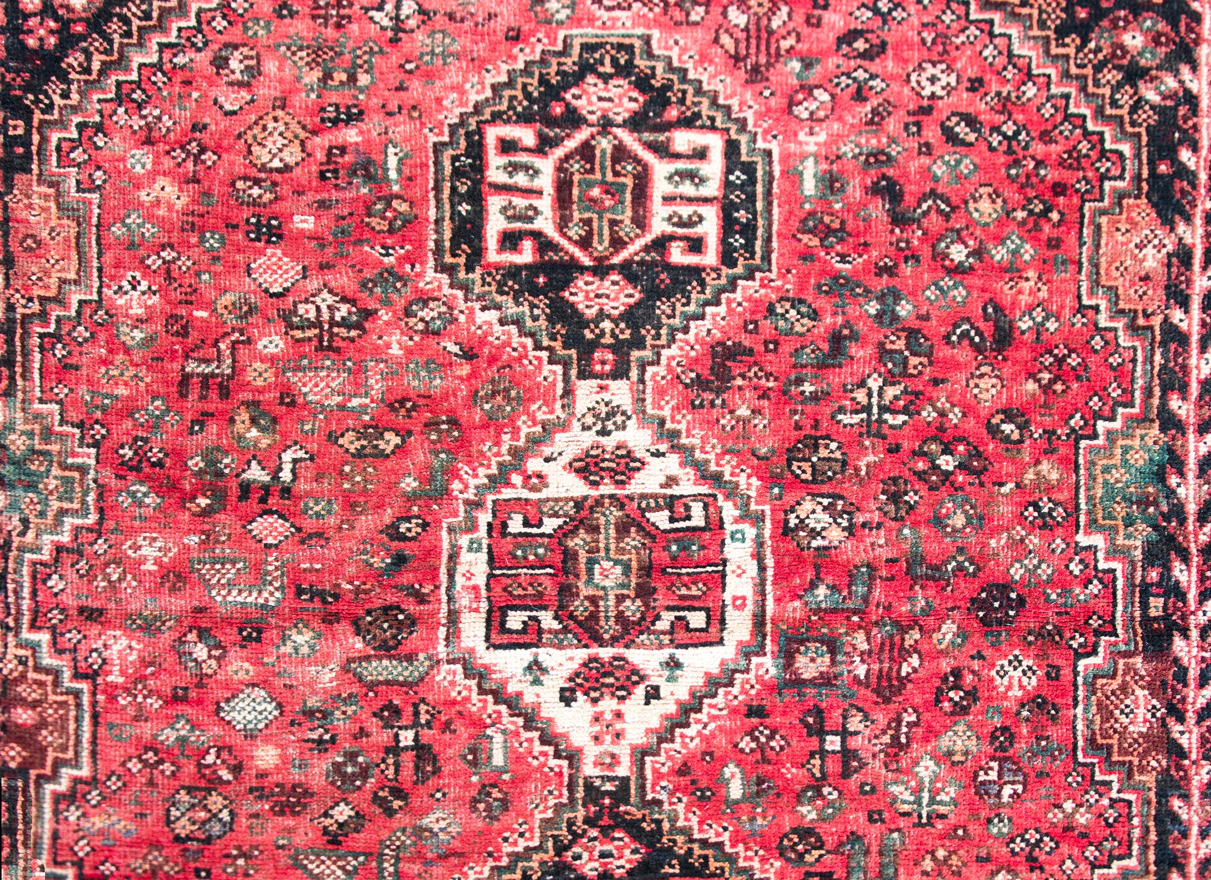 Mid-20th Century Persian Shiraz Rug For Sale 4