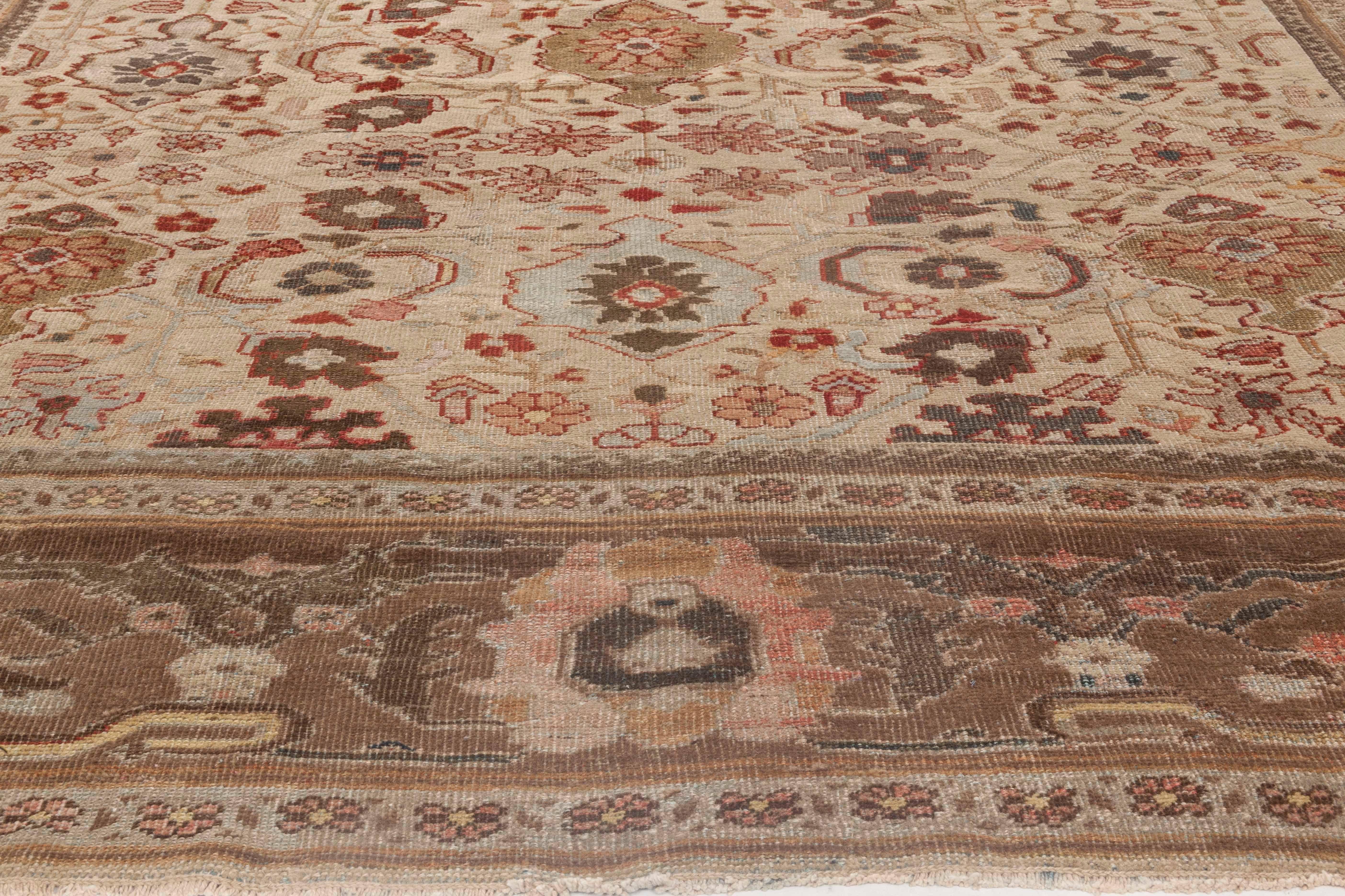Noué à la main Tapis persan Sultanabad du milieu du siècle en laine fait à la main en vente