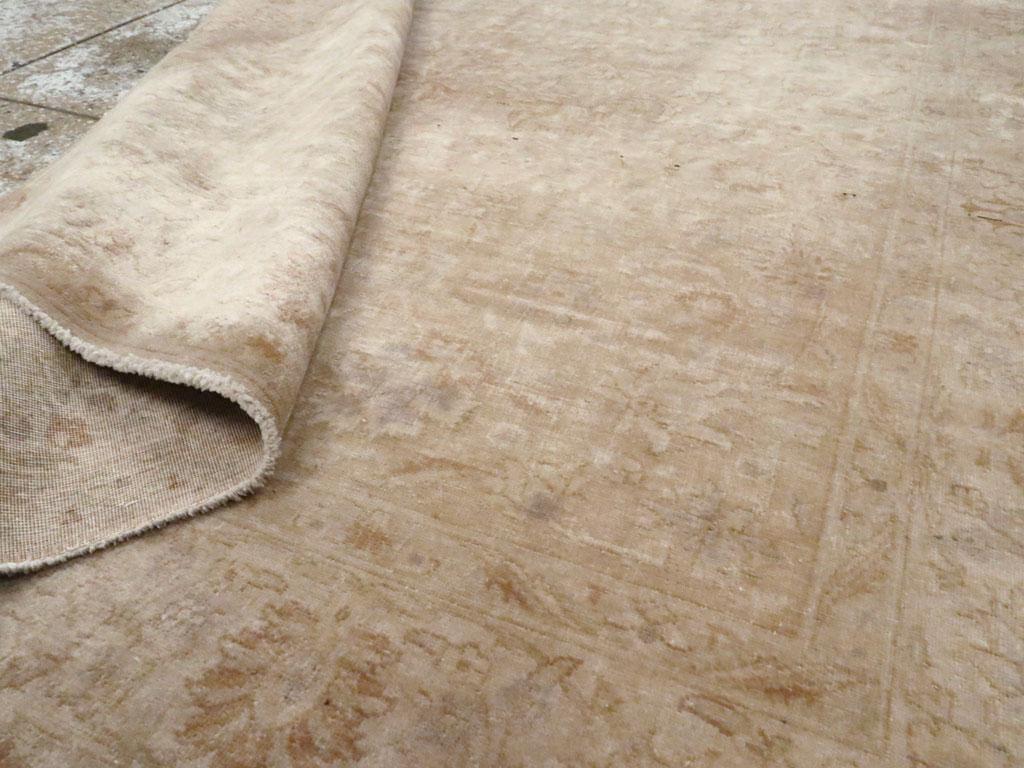 Alfombra de acento persa Tabriz de mediados del siglo XX Lana en venta