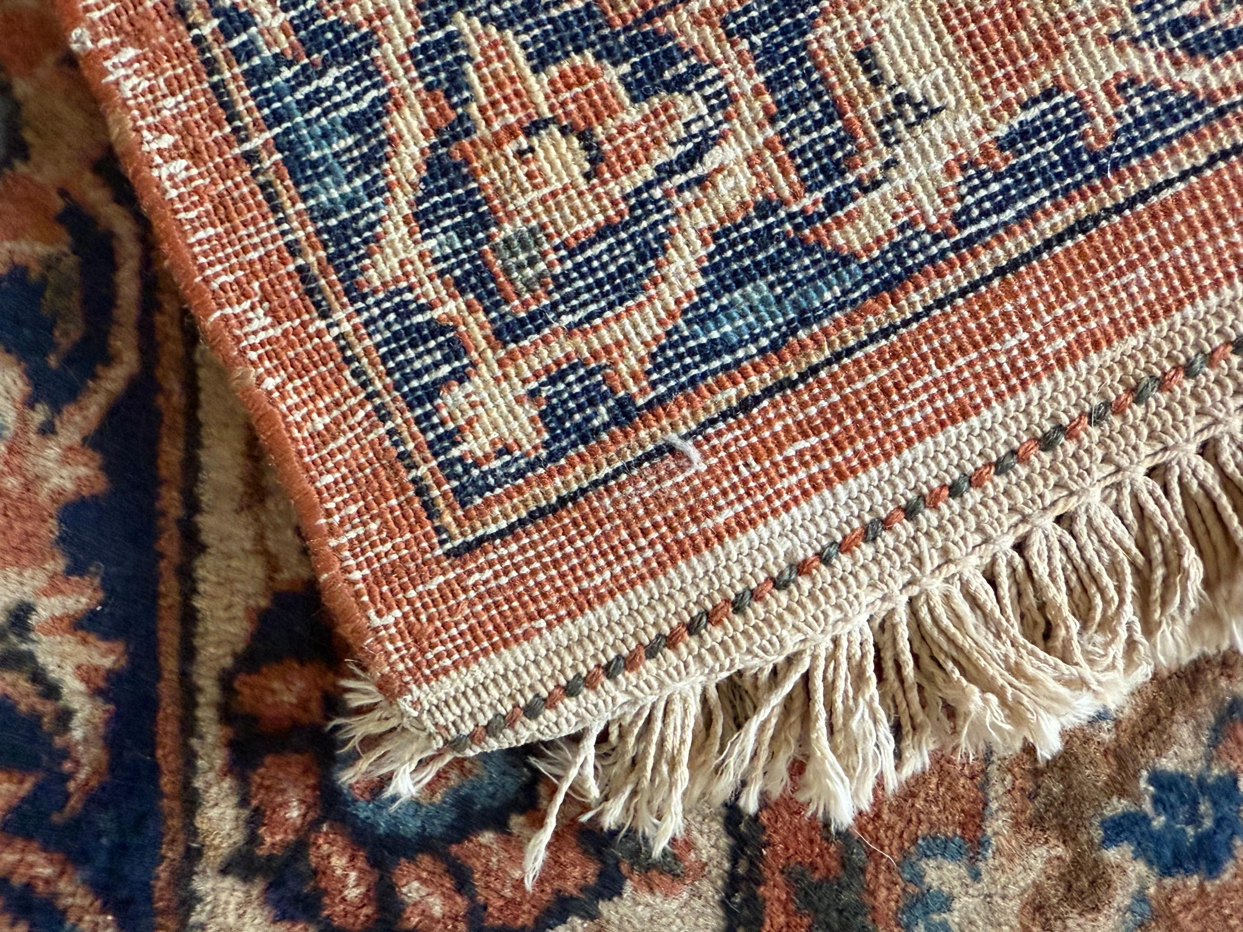 Tapis persan Tabriz du milieu du 20e siècle, noué à la main, taille de pièce 14 x 10,3 en vente 10