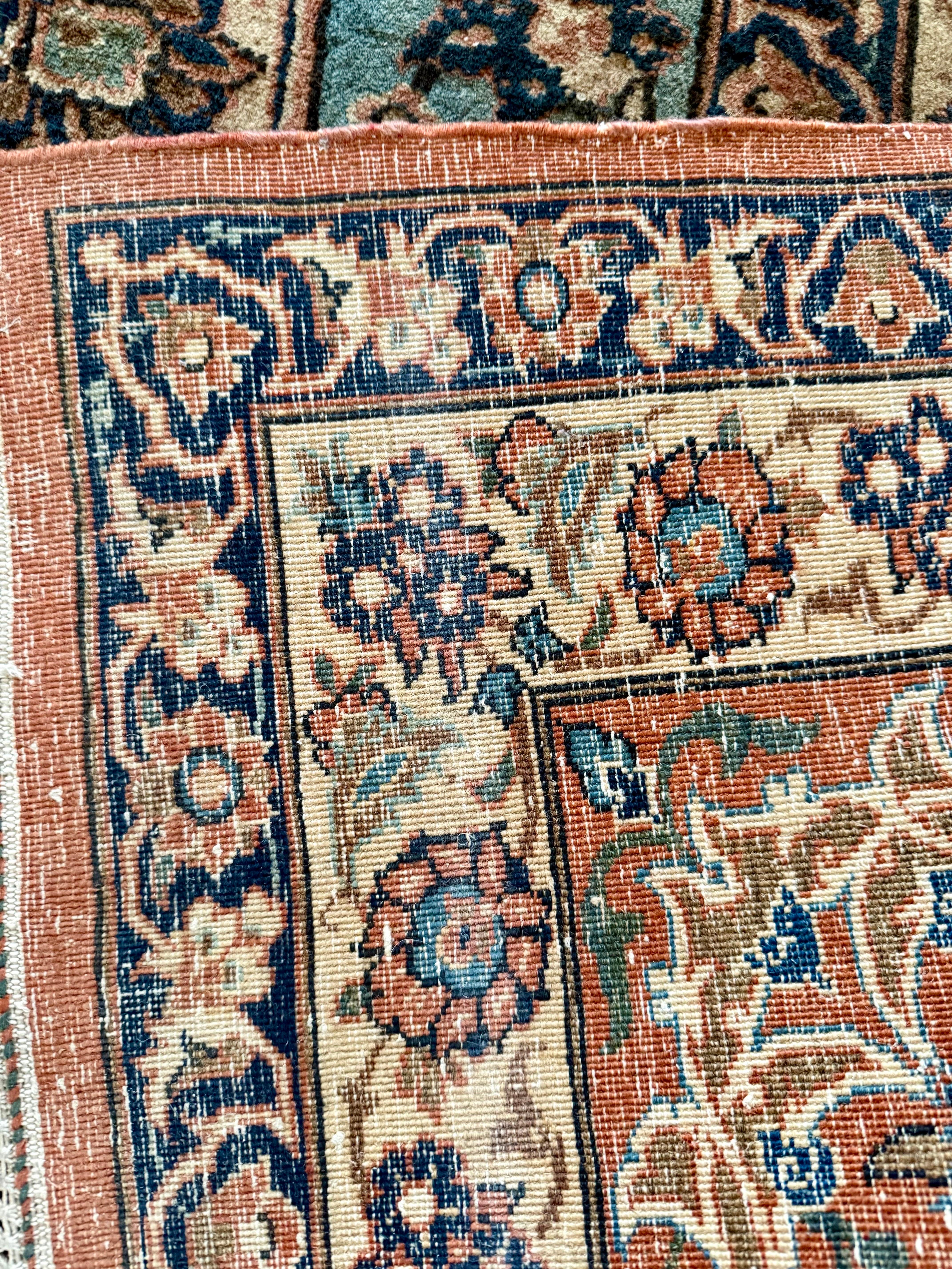 Laine Tapis persan Tabriz du milieu du 20e siècle, noué à la main, taille de pièce 14 x 10,3 en vente