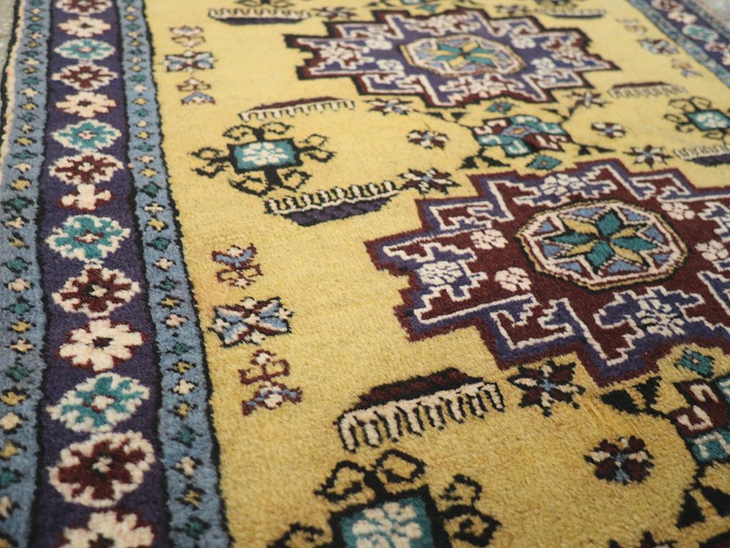 Alfombra persa Tabriz de mediados del siglo XX Persa en venta
