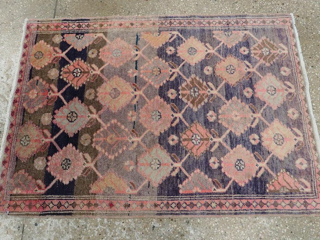 Mid-20th Century Persian Tabriz Throw Rug In Excellent Condition For Sale In New York, NY