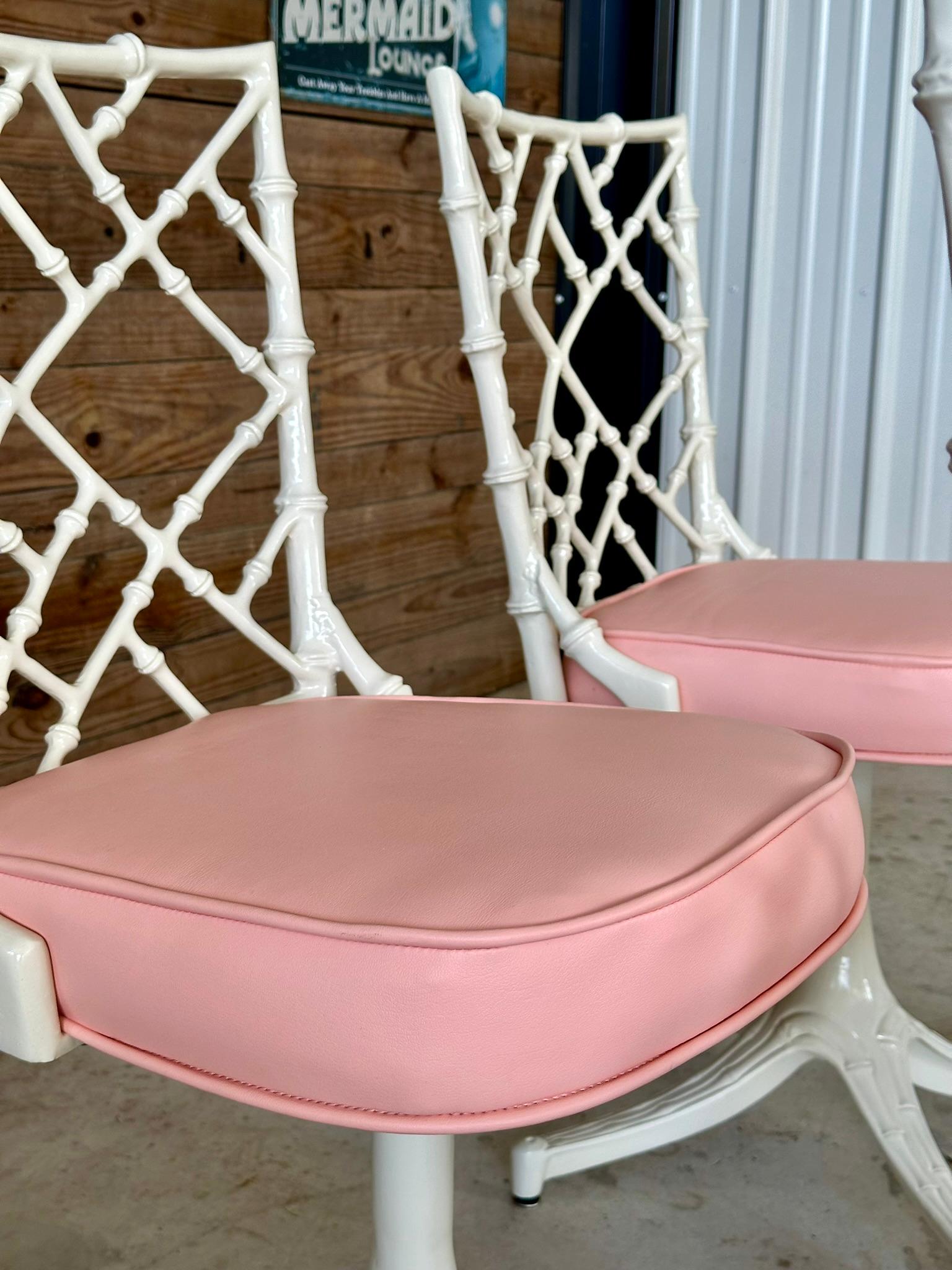 Mid-20th Century Phyllis Morris for Kessler Aluminum Powder Coated Custom Uphols 5