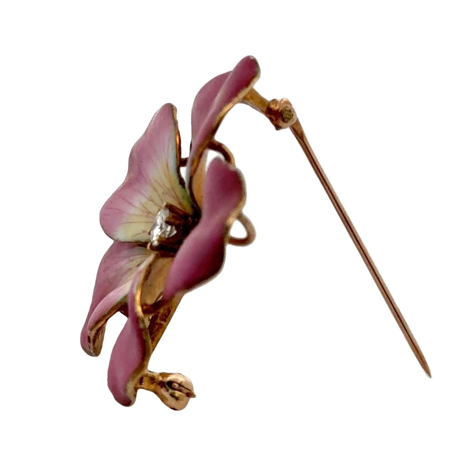 Mid-20th Century Pink Enamel Diamond 14KY Gold Pansy Floral Brooch In Good Condition For Sale In Boca Raton, FL