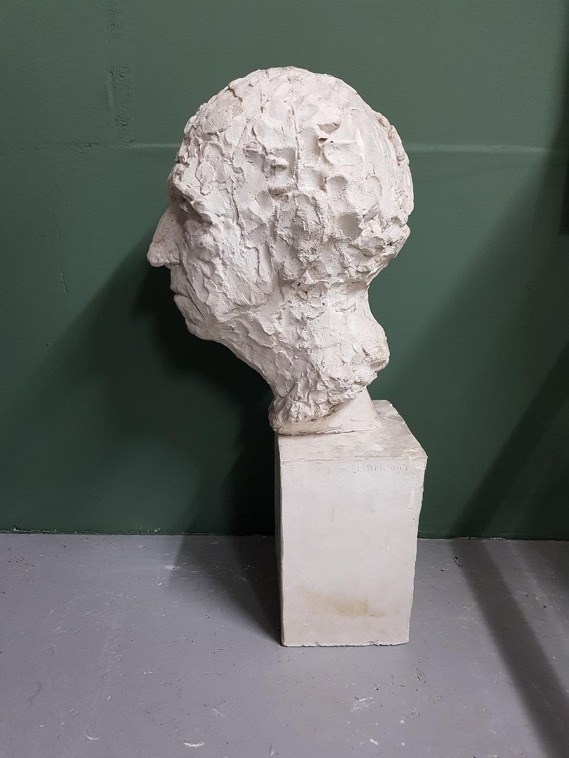 Hand-Crafted Mid-20th Century Plaster Bust of a Man, Signed Sloimovici Dated 1952 For Sale