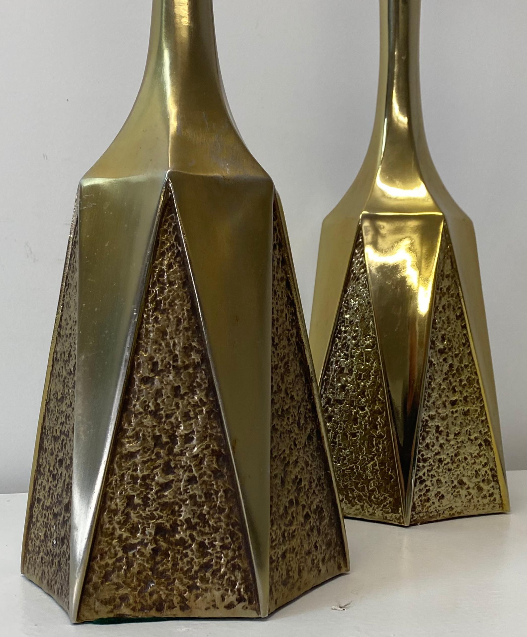Mid 20th Century Plate Brass Table Lamps by Laurel Lamp Co., C.1950s In Good Condition For Sale In San Francisco, CA