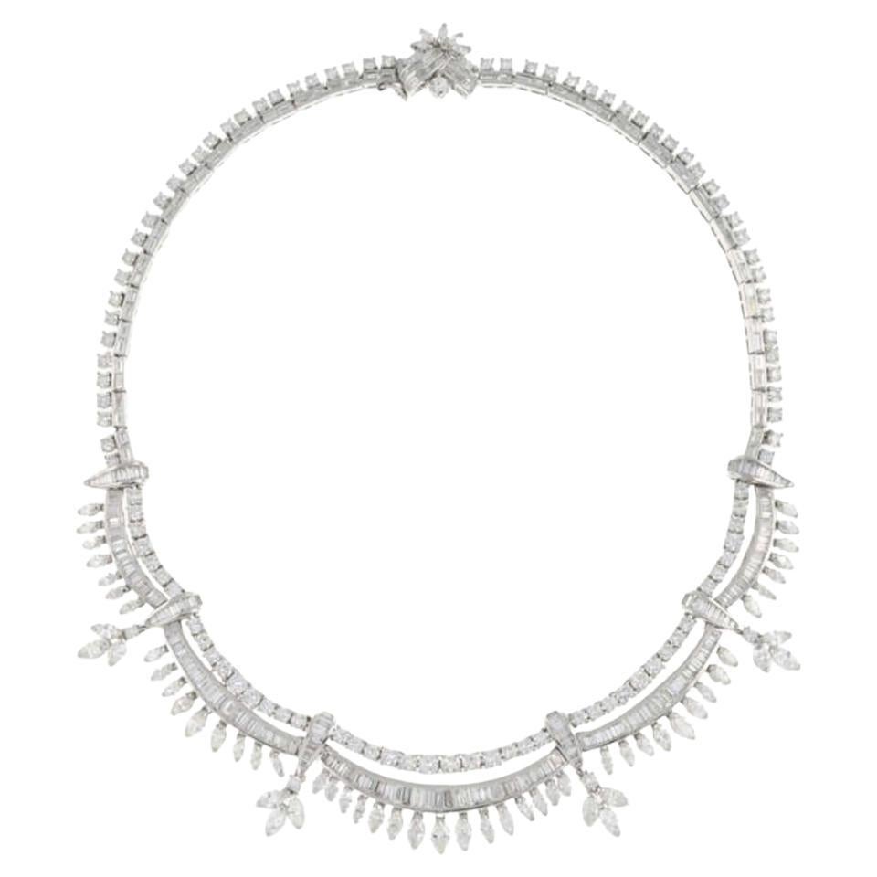 Mitte des 20. Jahrhunderts Platin & Diamant-Halskette mit Kreuzschliff