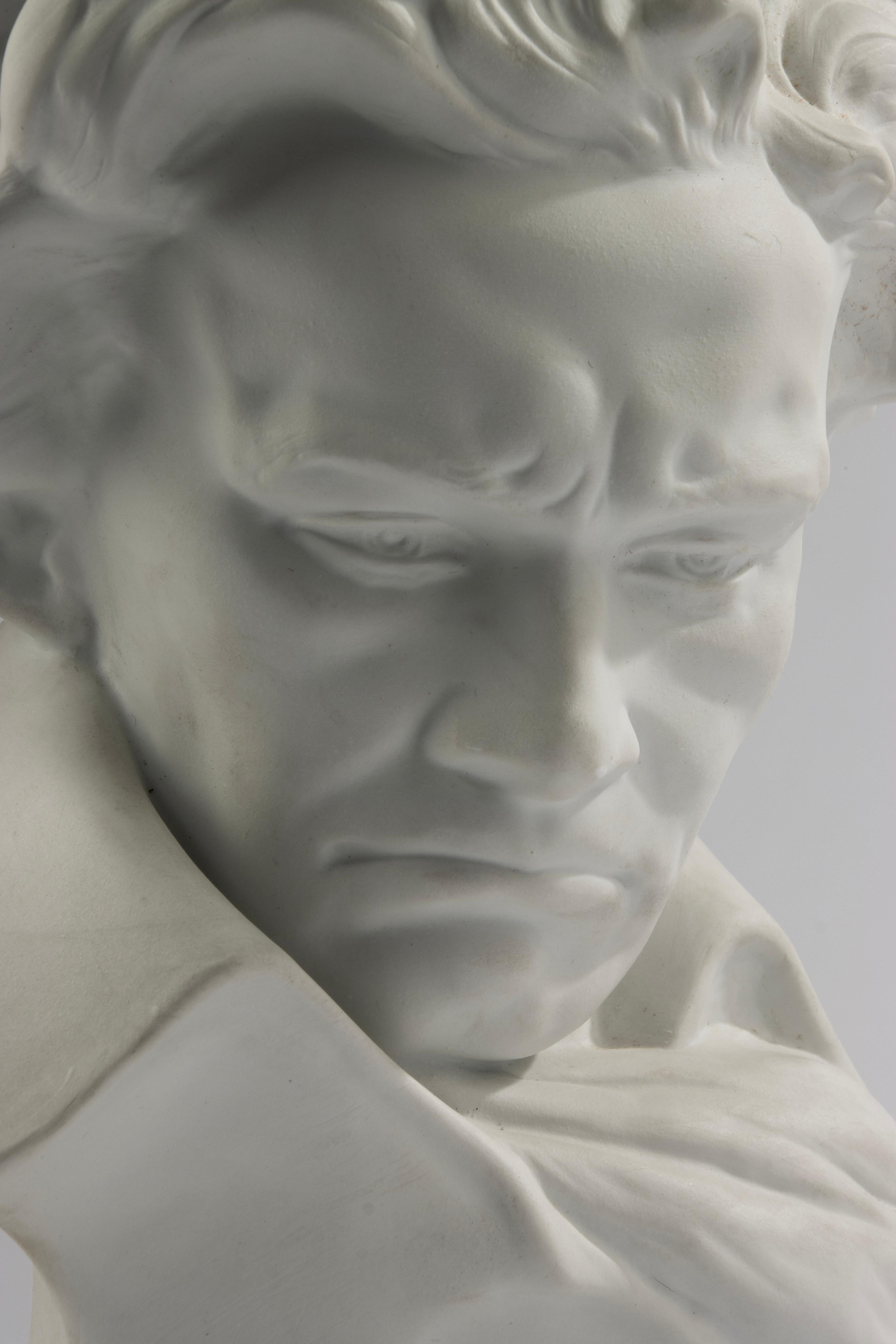 Mid 20th Century Porcelain Buste - Portrait of Beethoven - Limoges In Good Condition In Casteren, Noord-Brabant