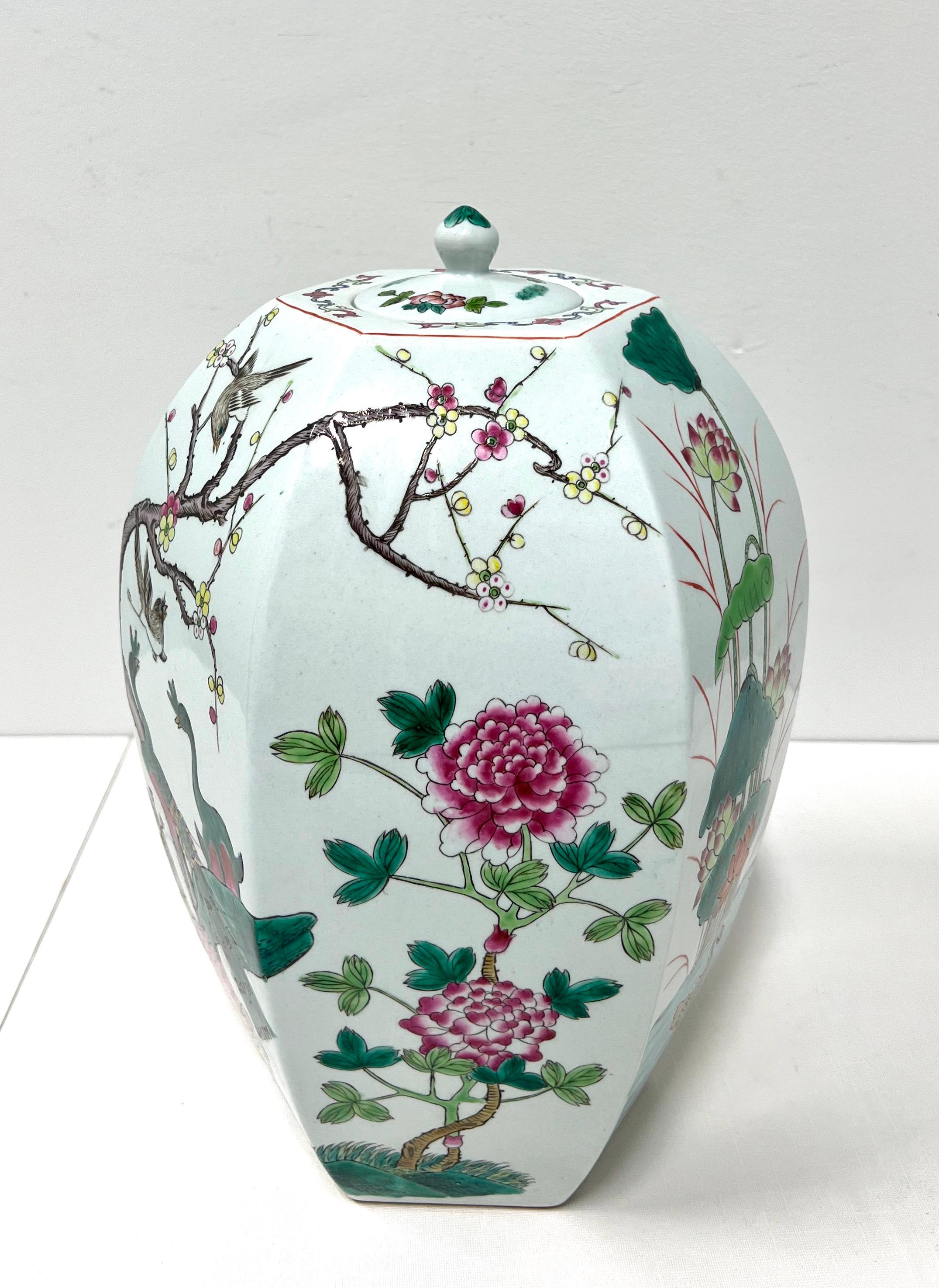 Mid 20th Century Porcelain Hand Painted Asian Ginger Jar For Sale 1