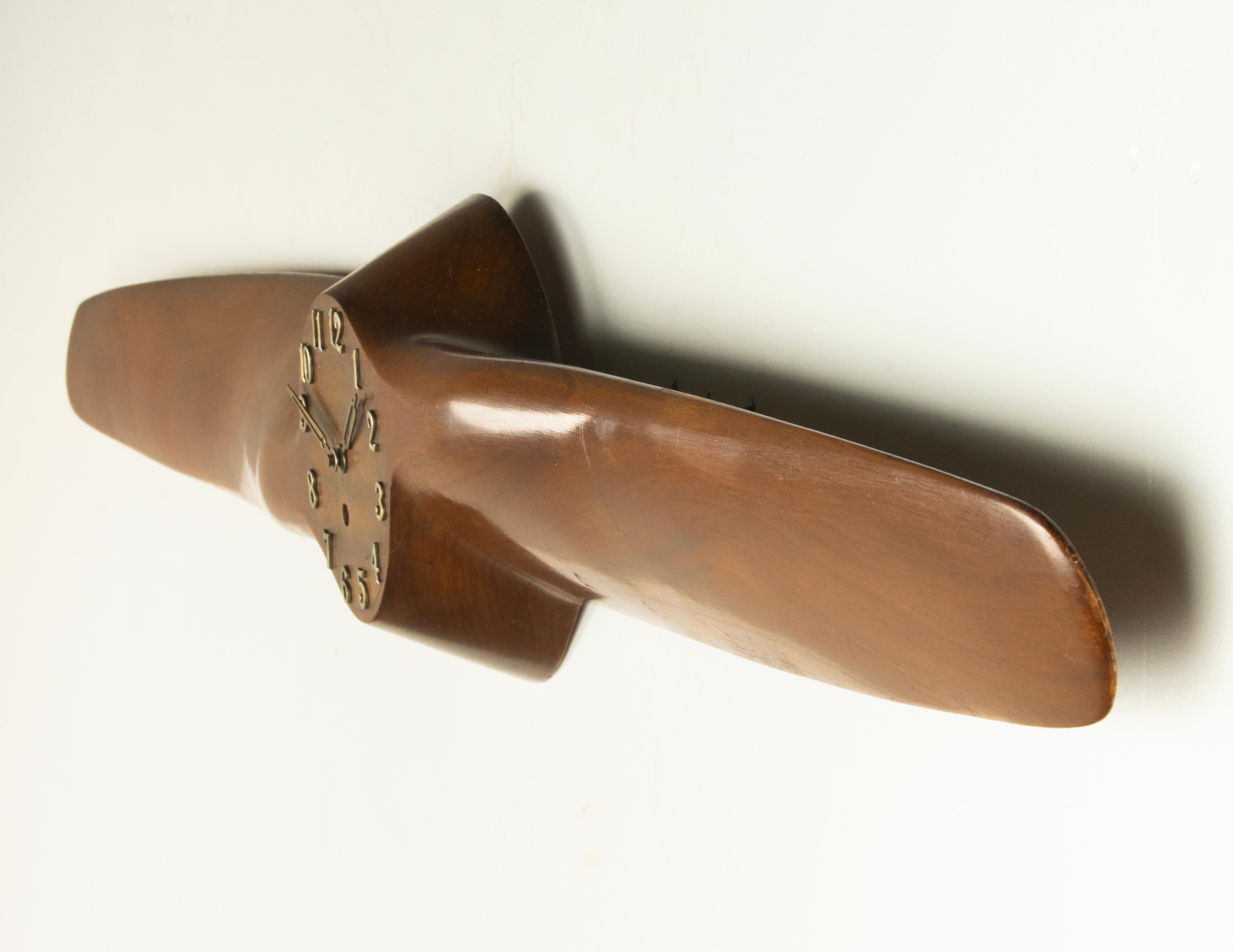 Mid-20th Century Propeller Clock - Wood - Aviation Design For Sale 5