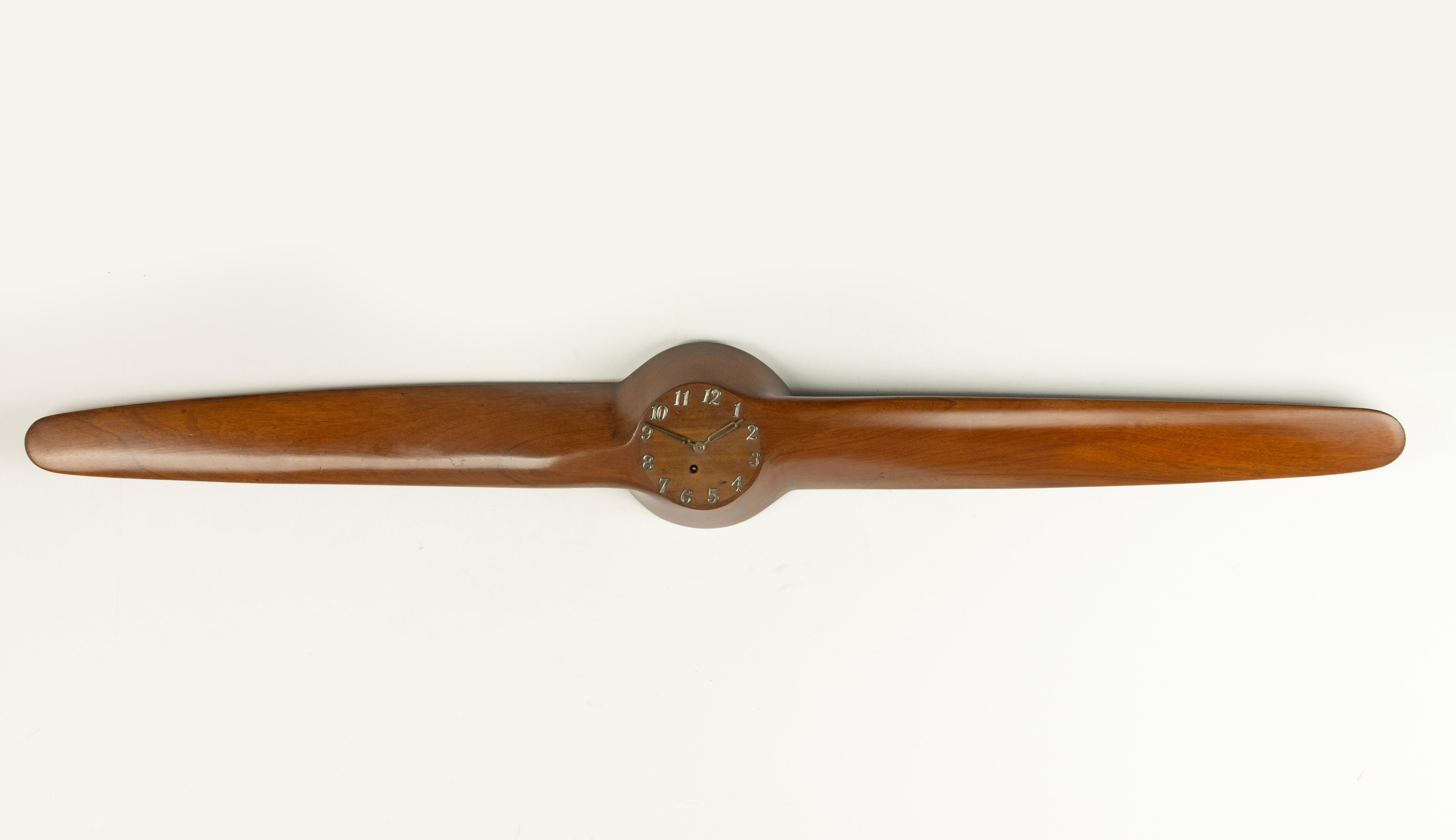Mid-Century Modern Mid-20th Century Propeller Clock - Wood - Aviation Design For Sale