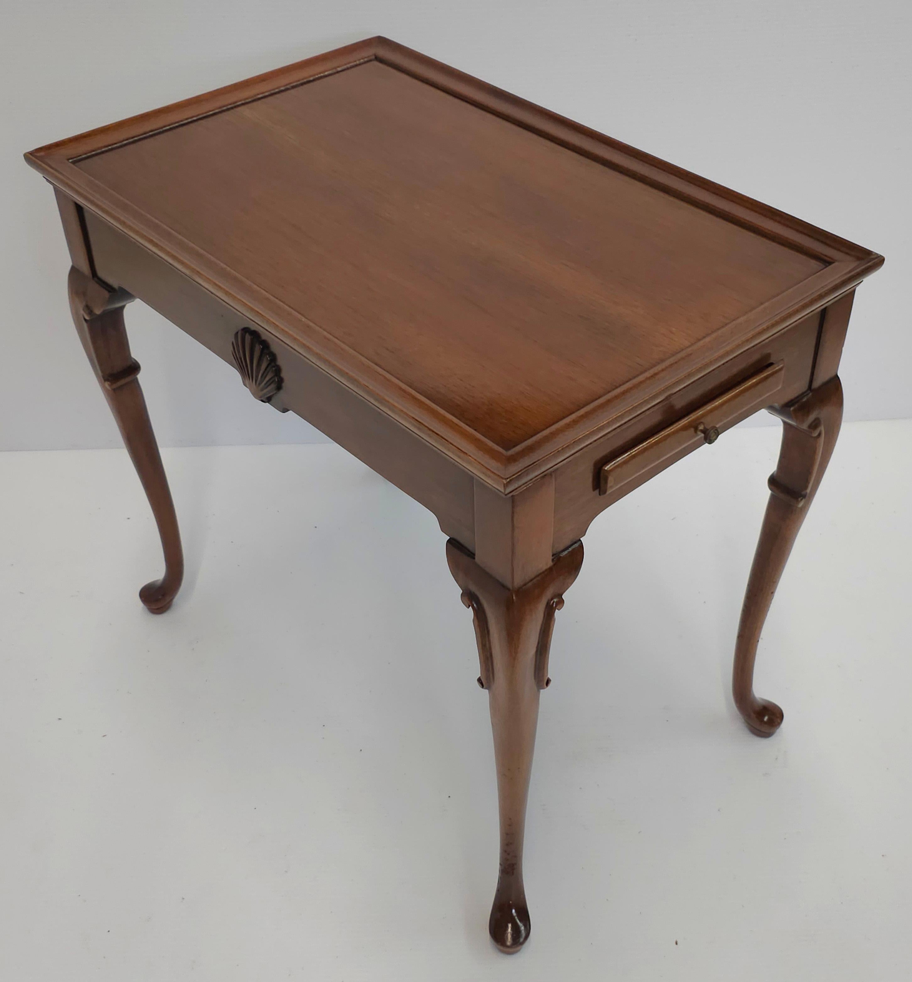 Mid 20th Century Queen Anne Style Mahogany Tea Table With Pull Out Trays For Sale 3