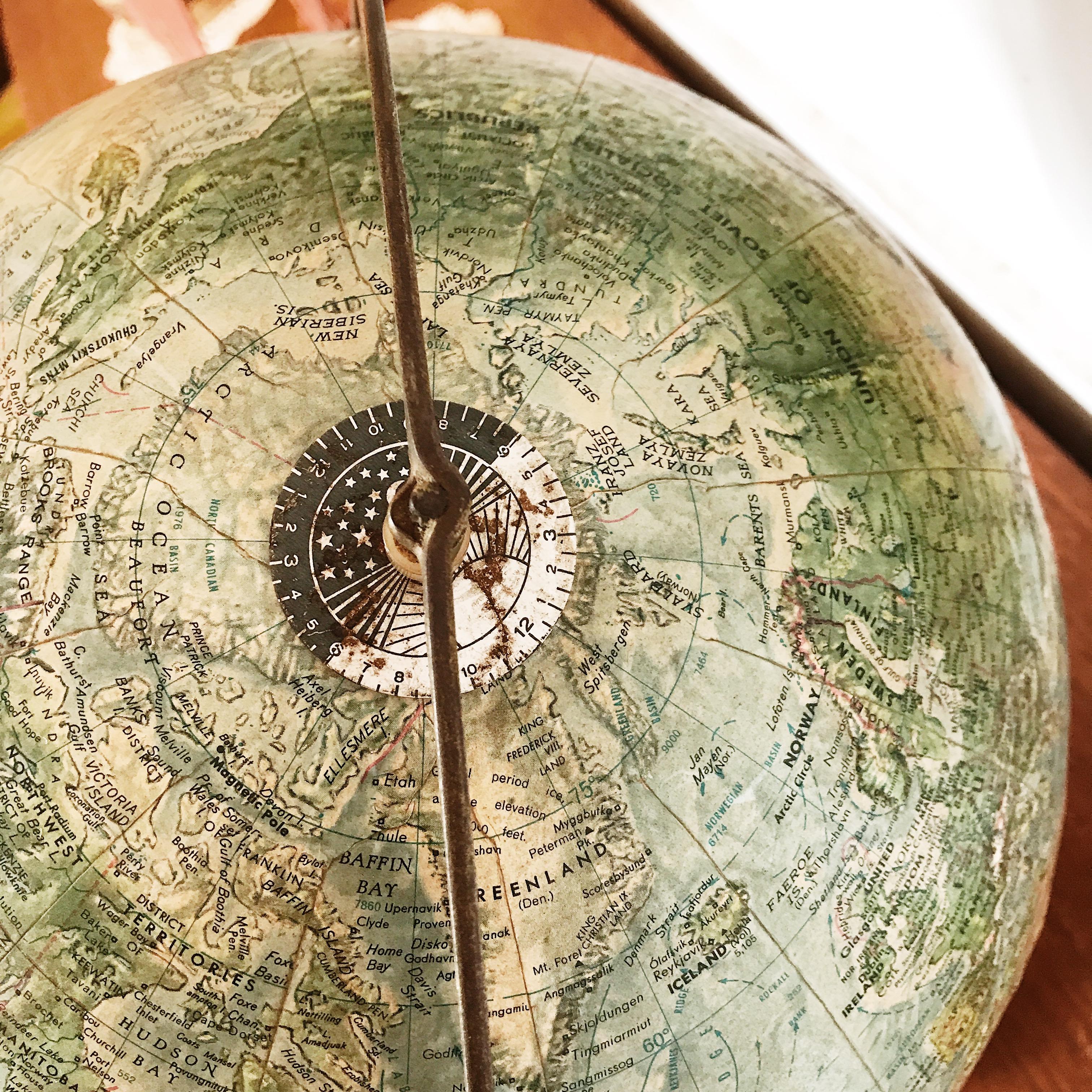 Mid-Century Modern Mid-20th Century Reader's Digest Great World Globe Topographical Desk Globe For Sale