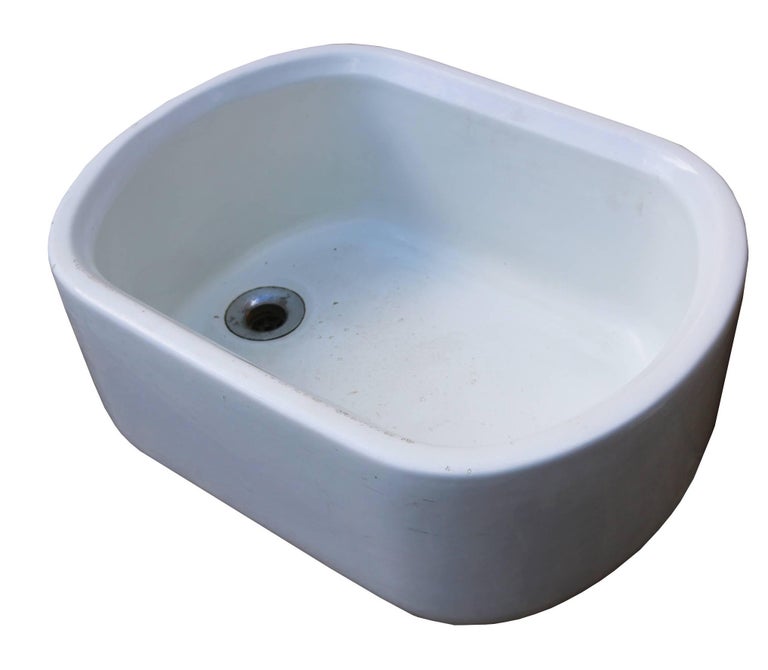Mid20th Century Reclaimed English Belfast Oval Sink For Sale at 1stdibs