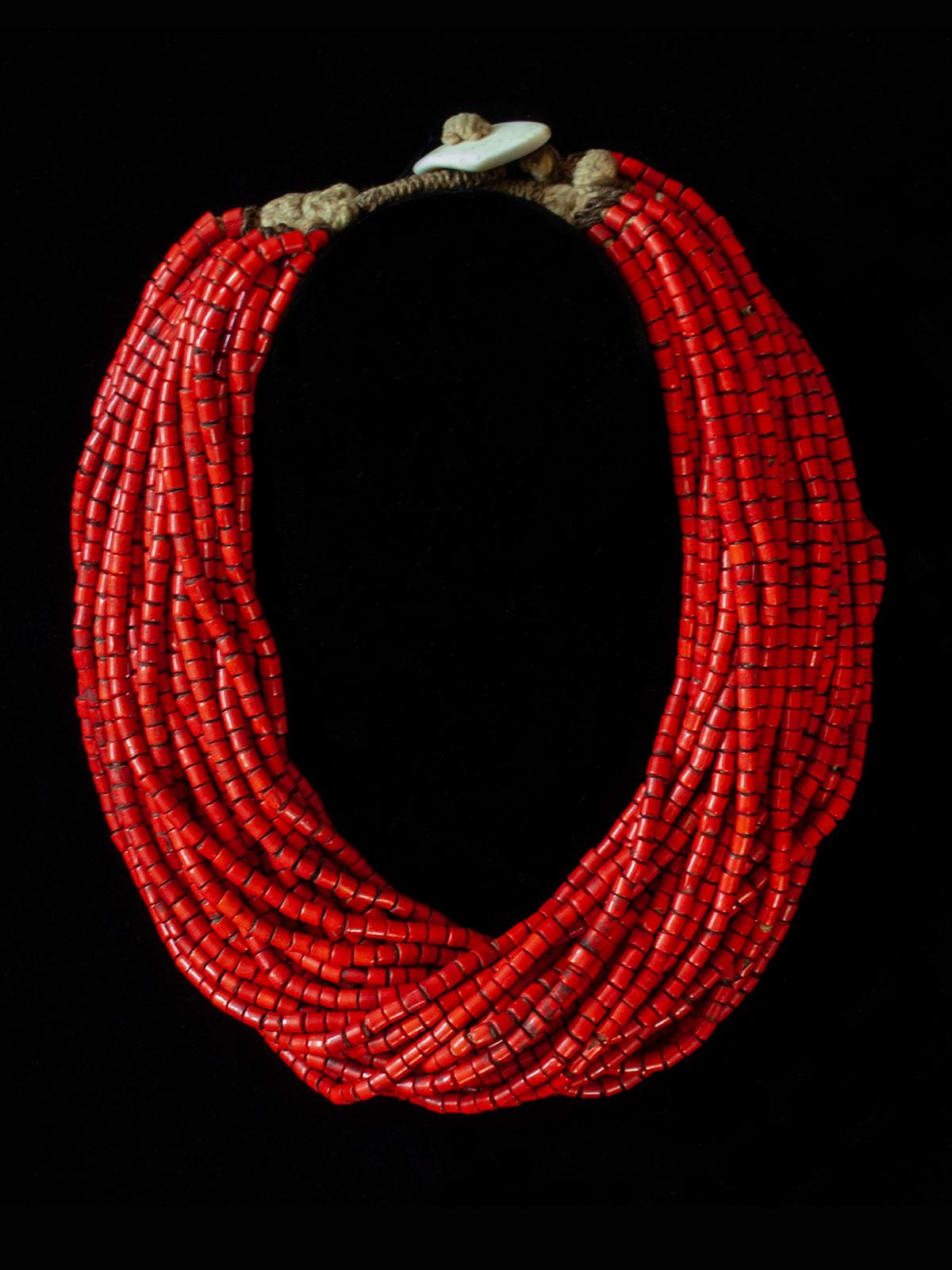 Mid-20th Century Red Glass Beaded Multi-strand Necklace, Naga people, Nagaland, Northeastern India

A thick red beaded necklace from the Naga people of Northeastern India with 26 strands and an old shell clasp.
20 inches (58.8 cm) inner