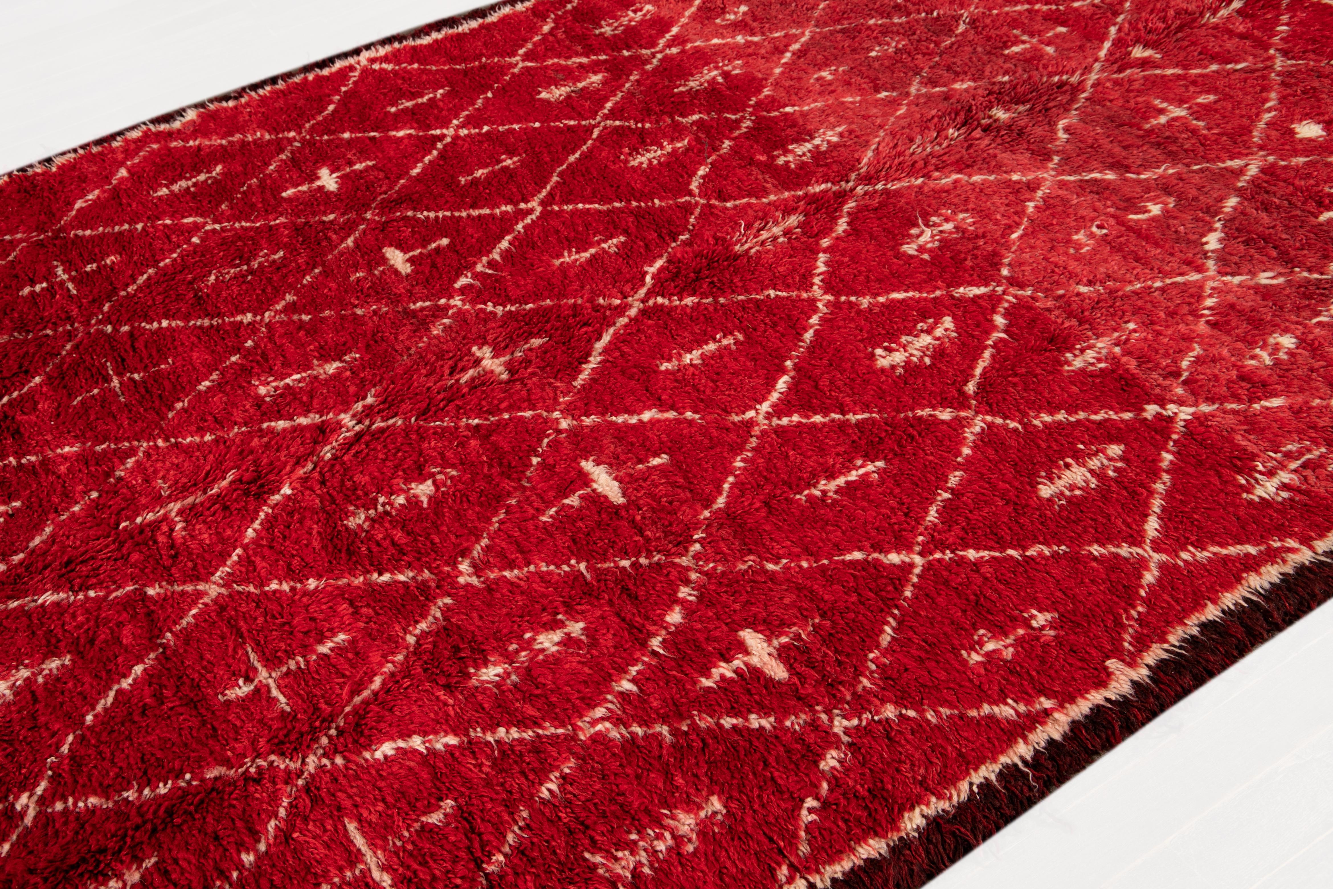 Mid-20th Century Red Moroccan Tribal Wool Rug For Sale 3