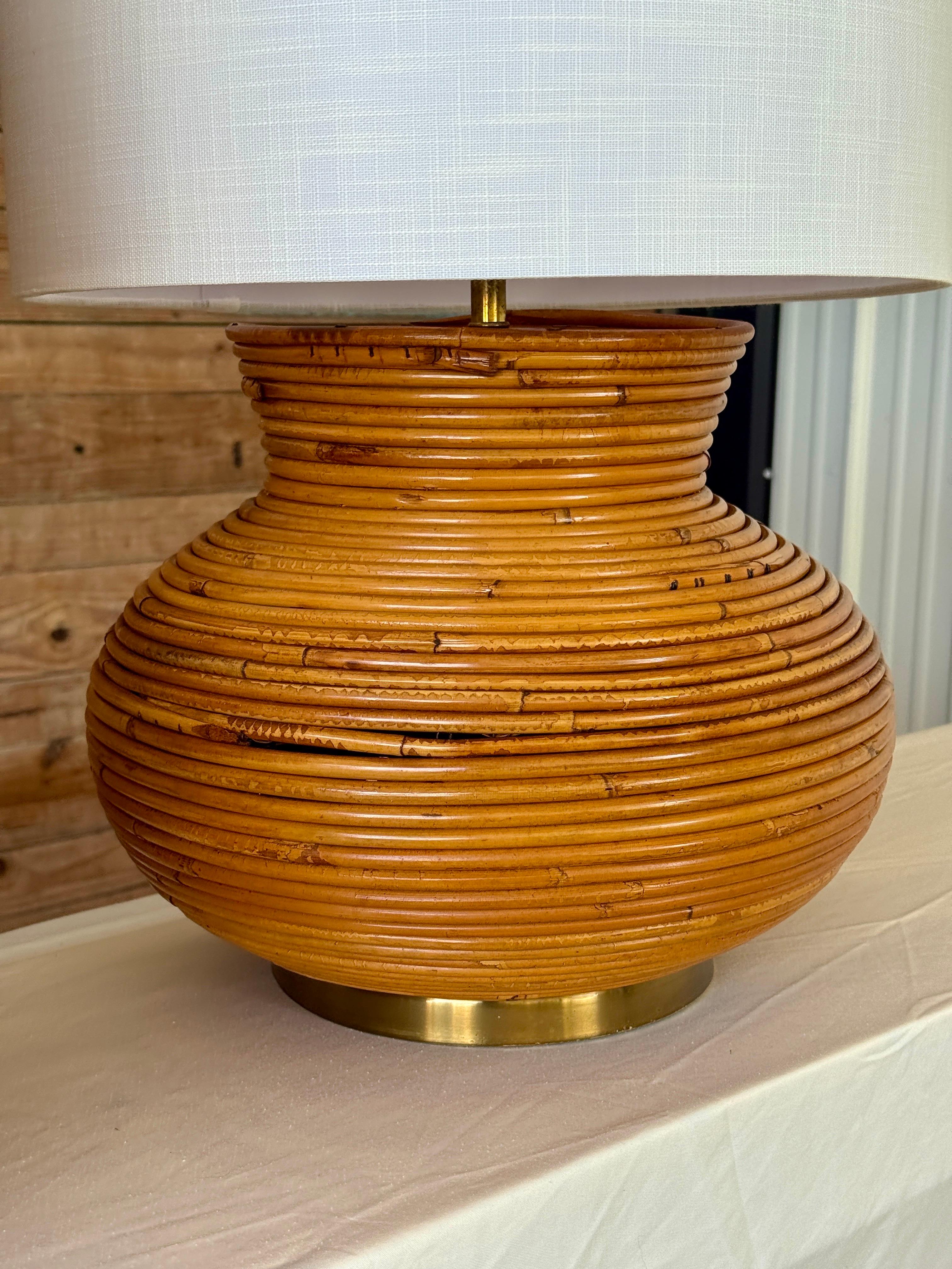 Inconnu Lampe de table moderne en rotin avec bobine de gourde, milieu du 20e siècle, finition organique, avec br en vente