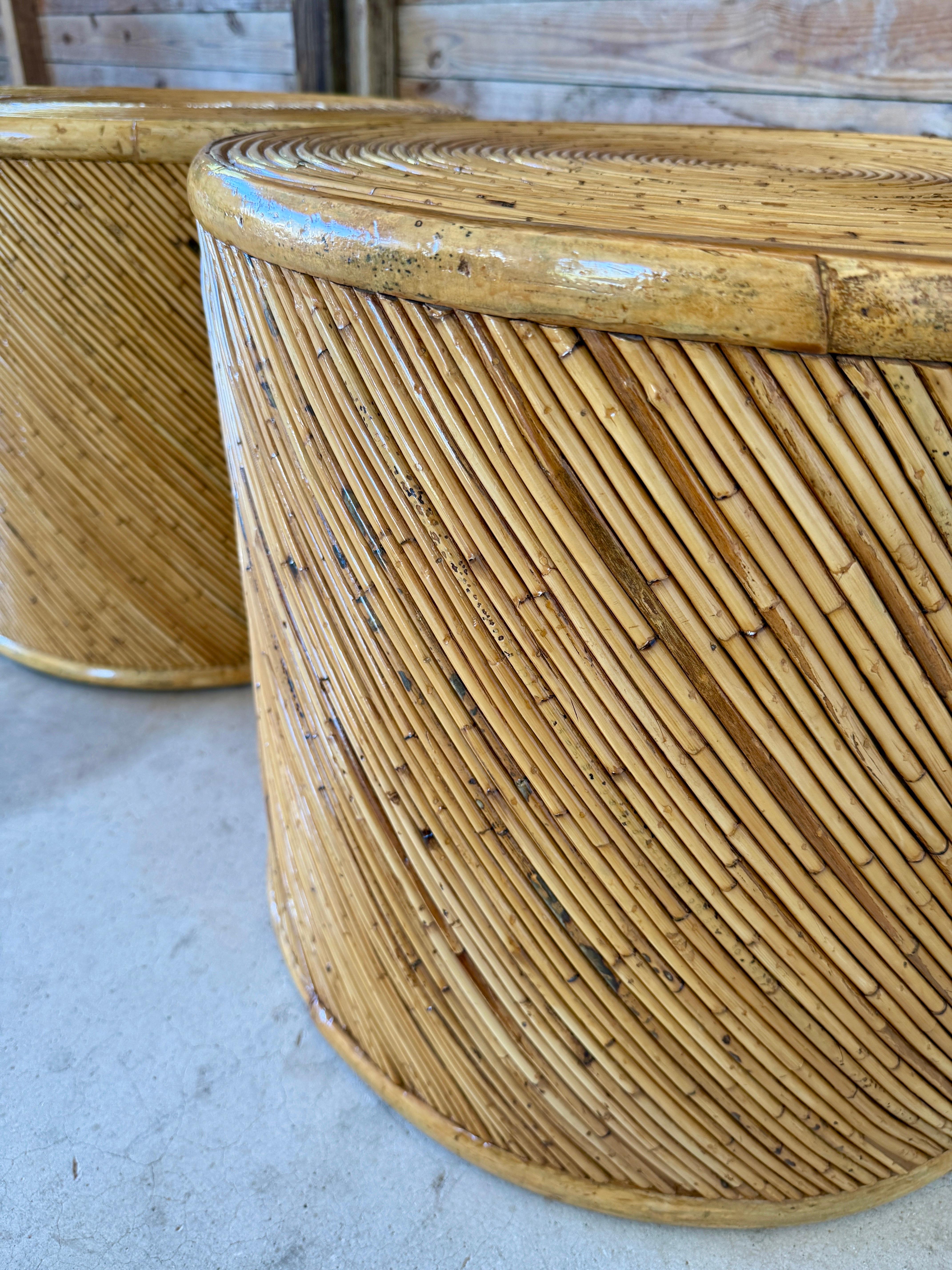 Rattan-Beistelltische aus der Mitte des 20. Jahrhunderts von Maitland-Smith im Angebot 1