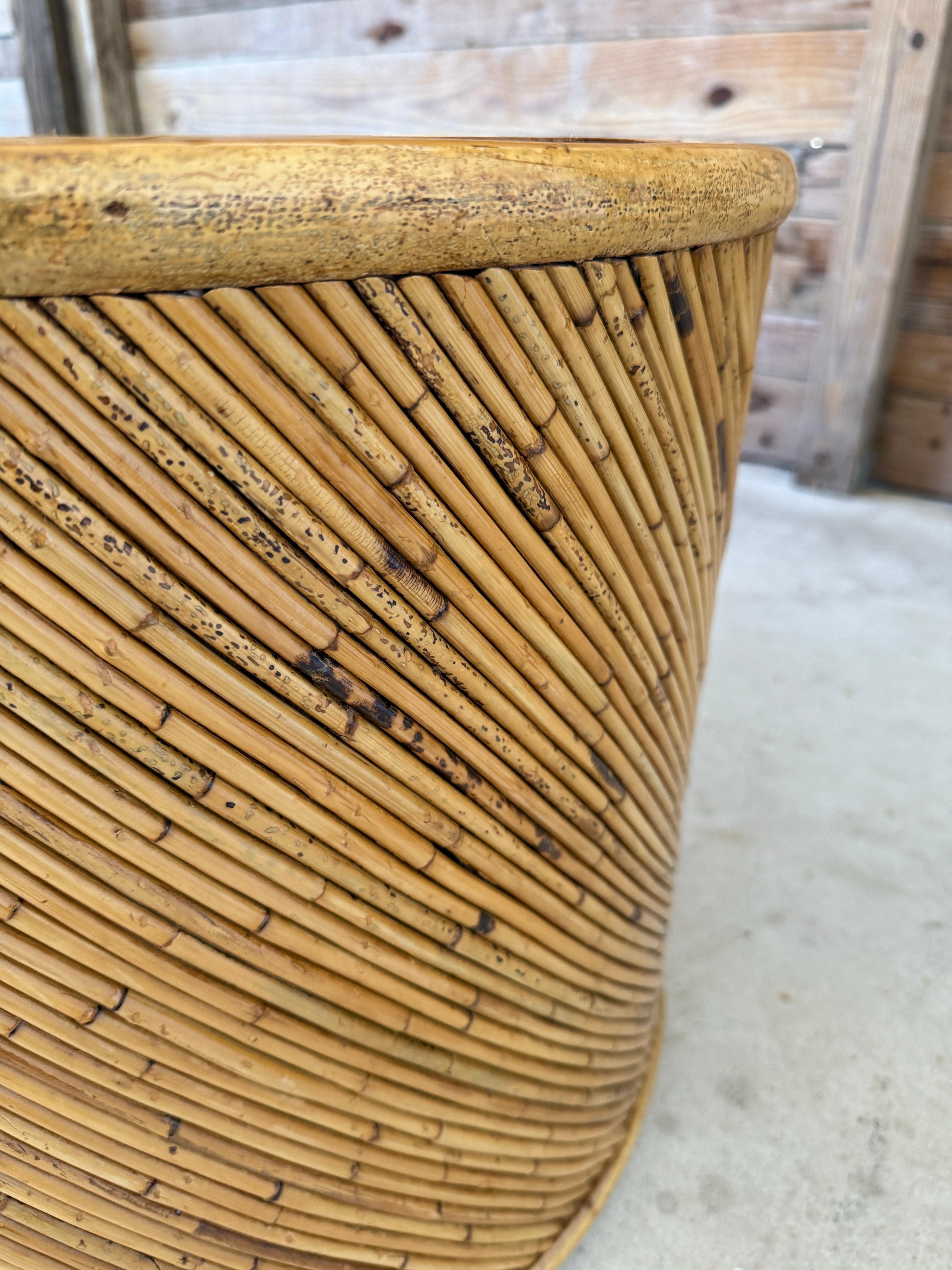 Rattan-Beistelltische aus der Mitte des 20. Jahrhunderts von Maitland-Smith im Angebot 2