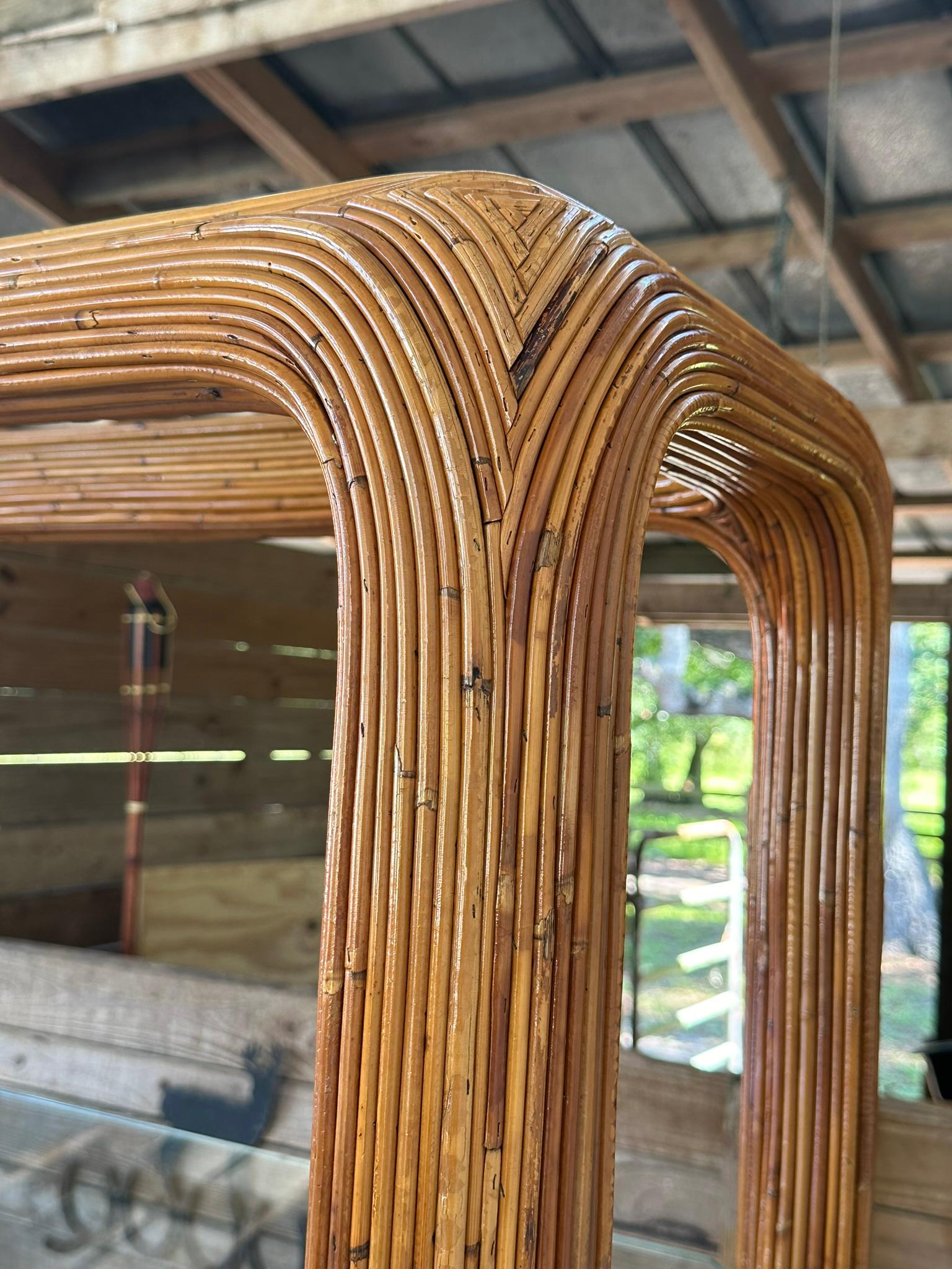 Etagere in rattan M.A. Reed raffinato della metà del 20° secolo M.Gabriella Crespi in vendita 3