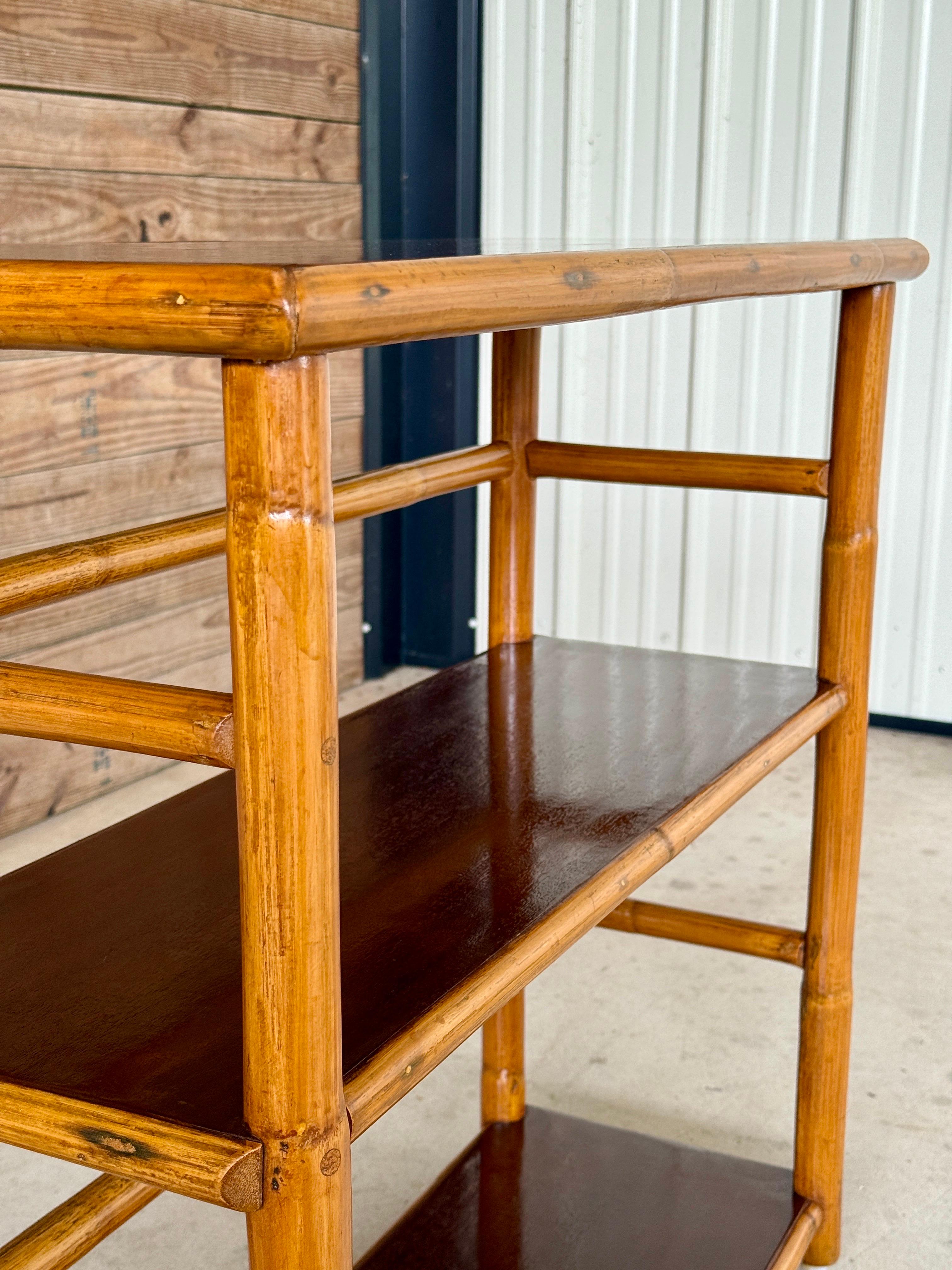 Mid-20th Century Refinished Rattan Bookcase by Ritts Tropitan In Good Condition For Sale In North Fort Myers, FL