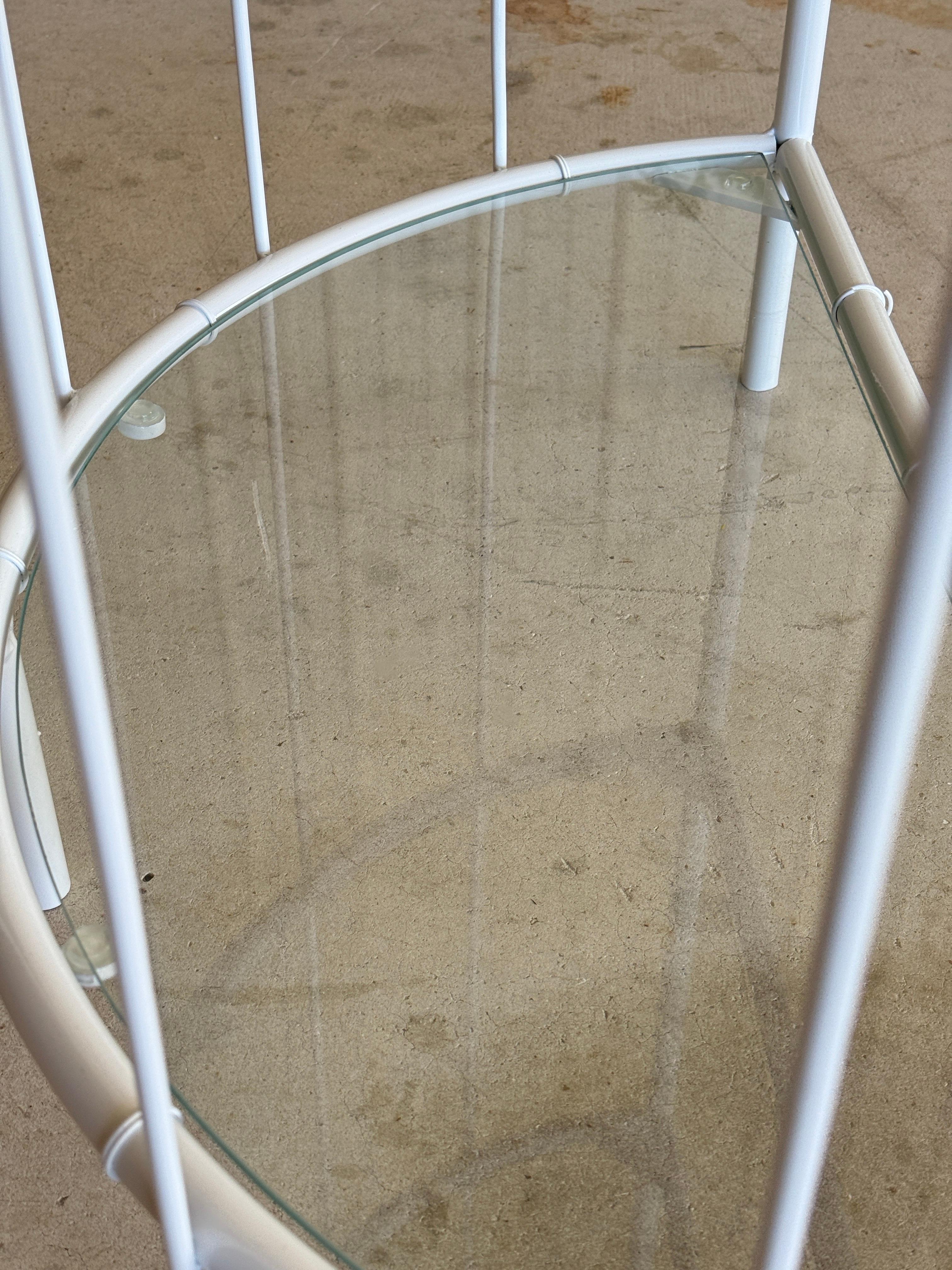 Aluminum Mid-20th Century Regency Coastal Faux Bamboo Metal Étagère – Newly Powder Coated For Sale