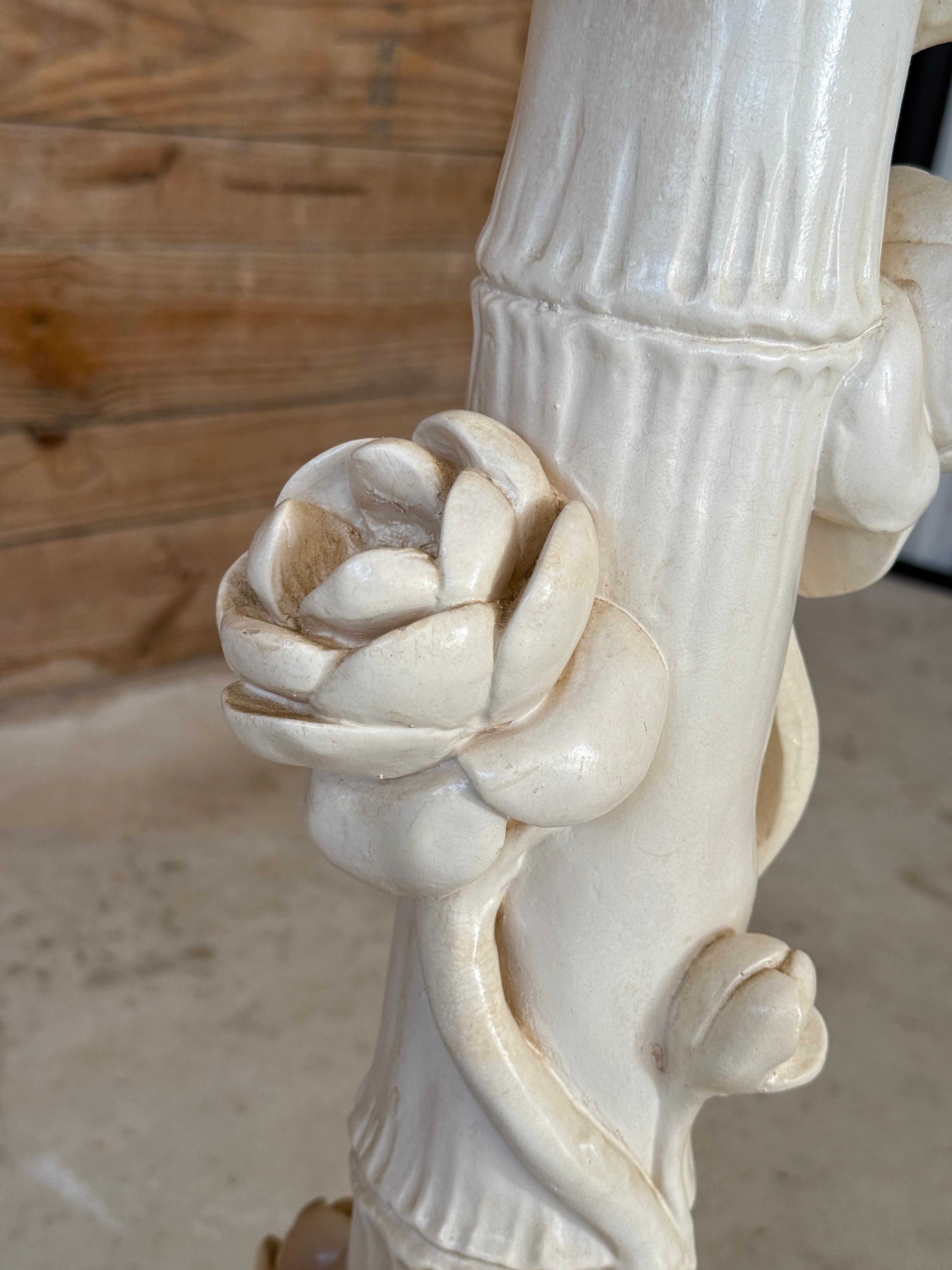 Lampe de table monumentale Lily Pad de style Régence du milieu du 20e siècle en vente 1