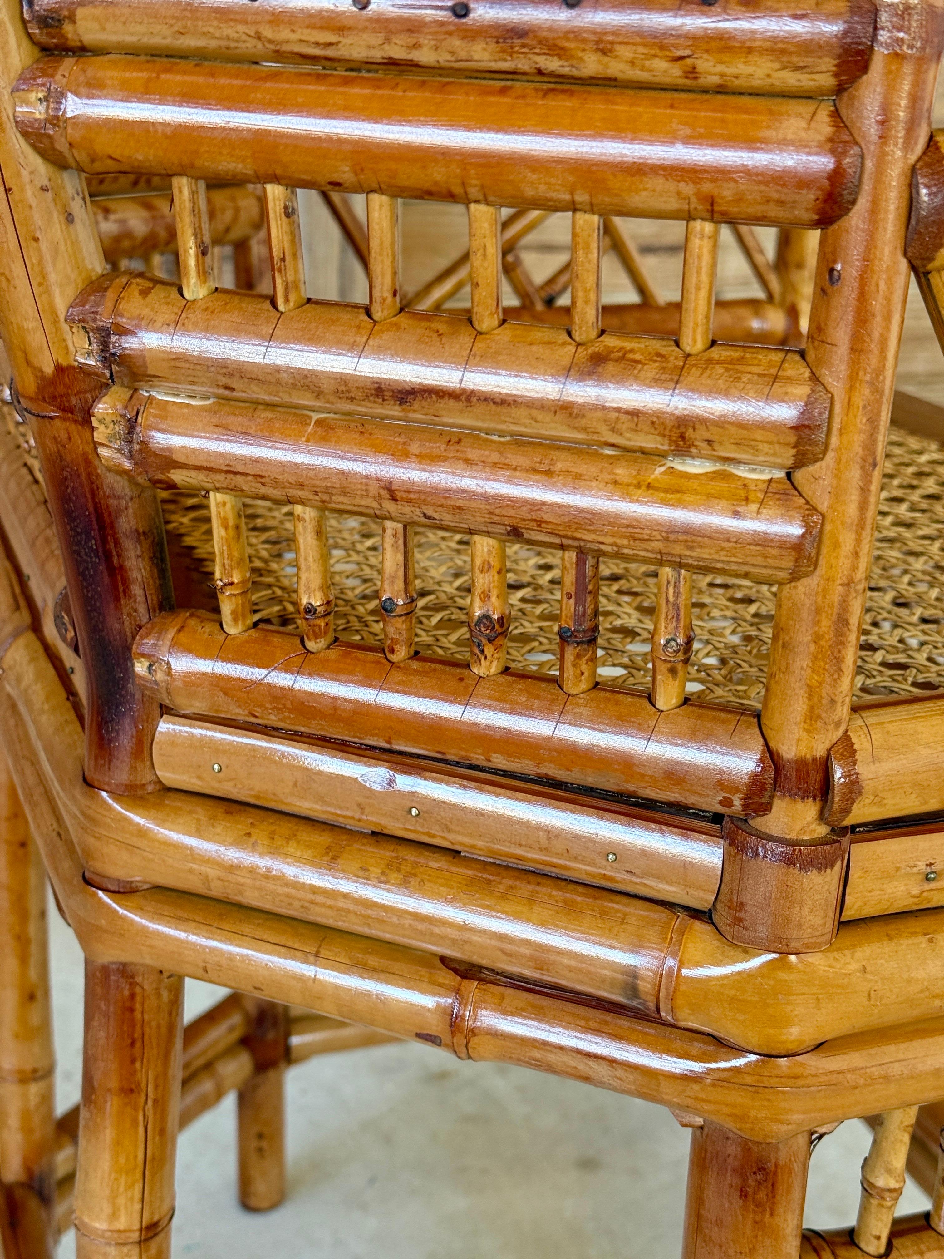 Silla auxiliar de bambú y caña Brighton Pavilion de mediados del siglo XX restaurada Hecho a mano en venta