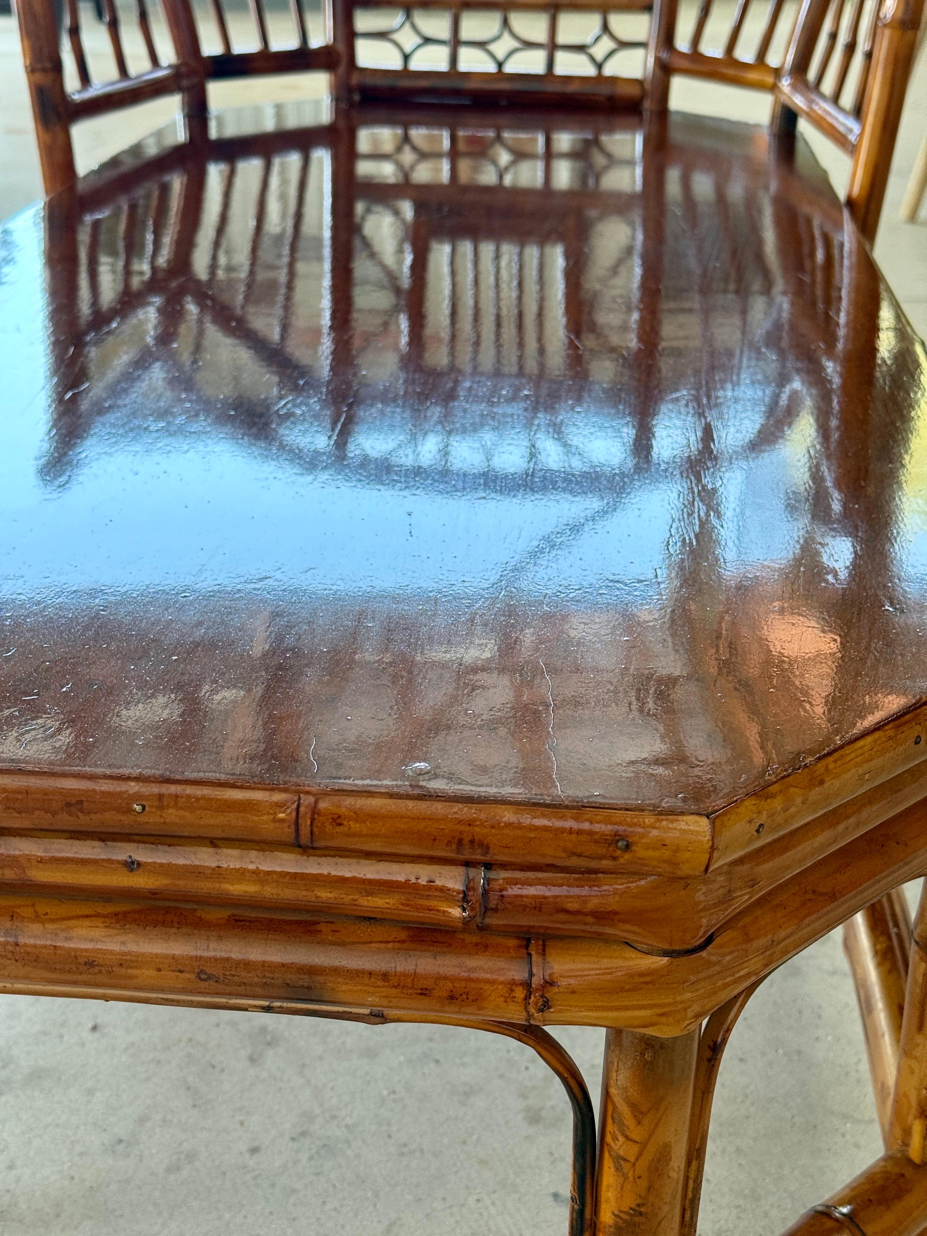 Chaise en bambou écossais restaurée du milieu du 20e siècle, dans le style de Brighto en vente 3