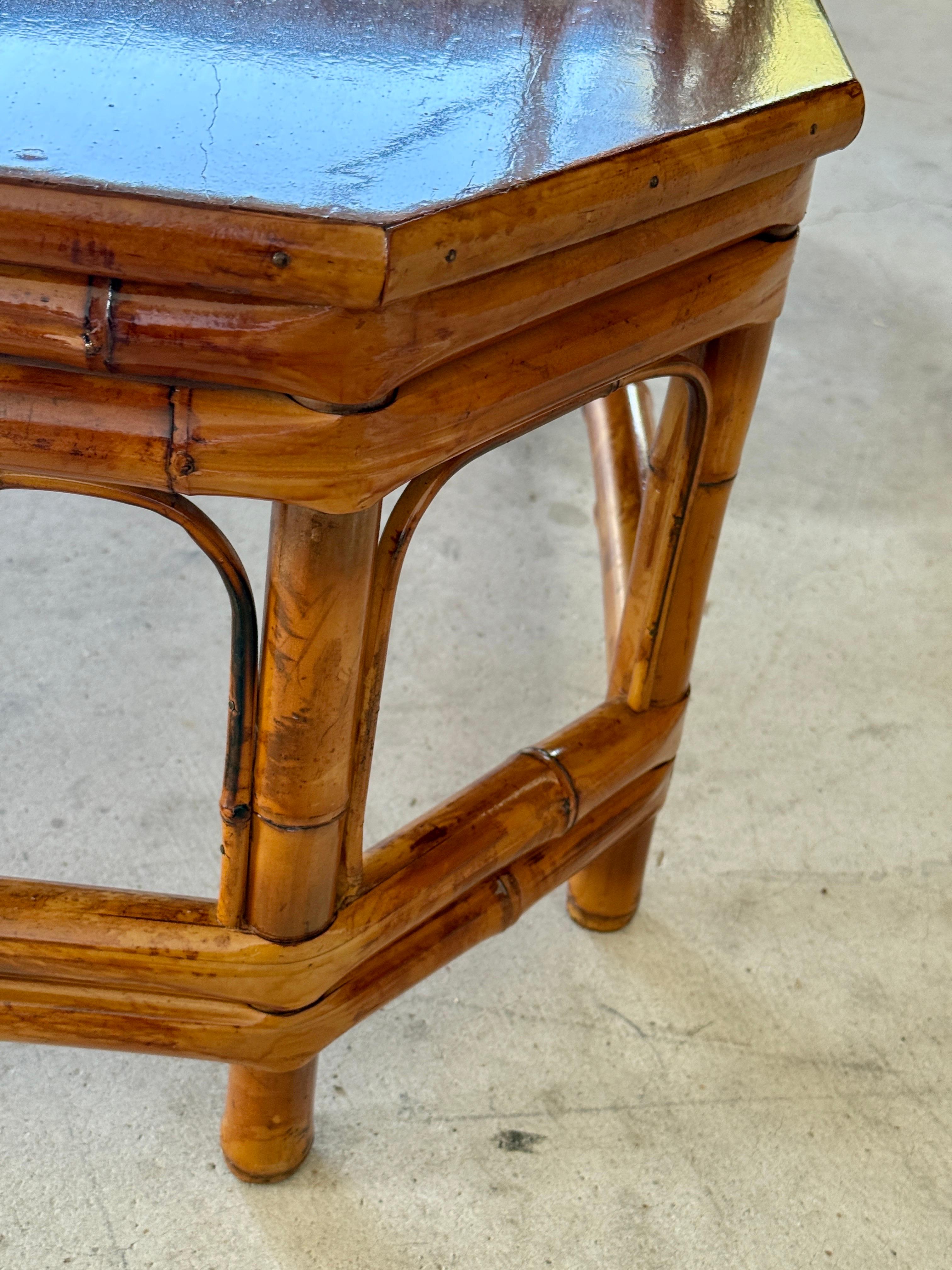 Chaise en bambou écossais restaurée du milieu du 20e siècle, dans le style de Brighto en vente 6