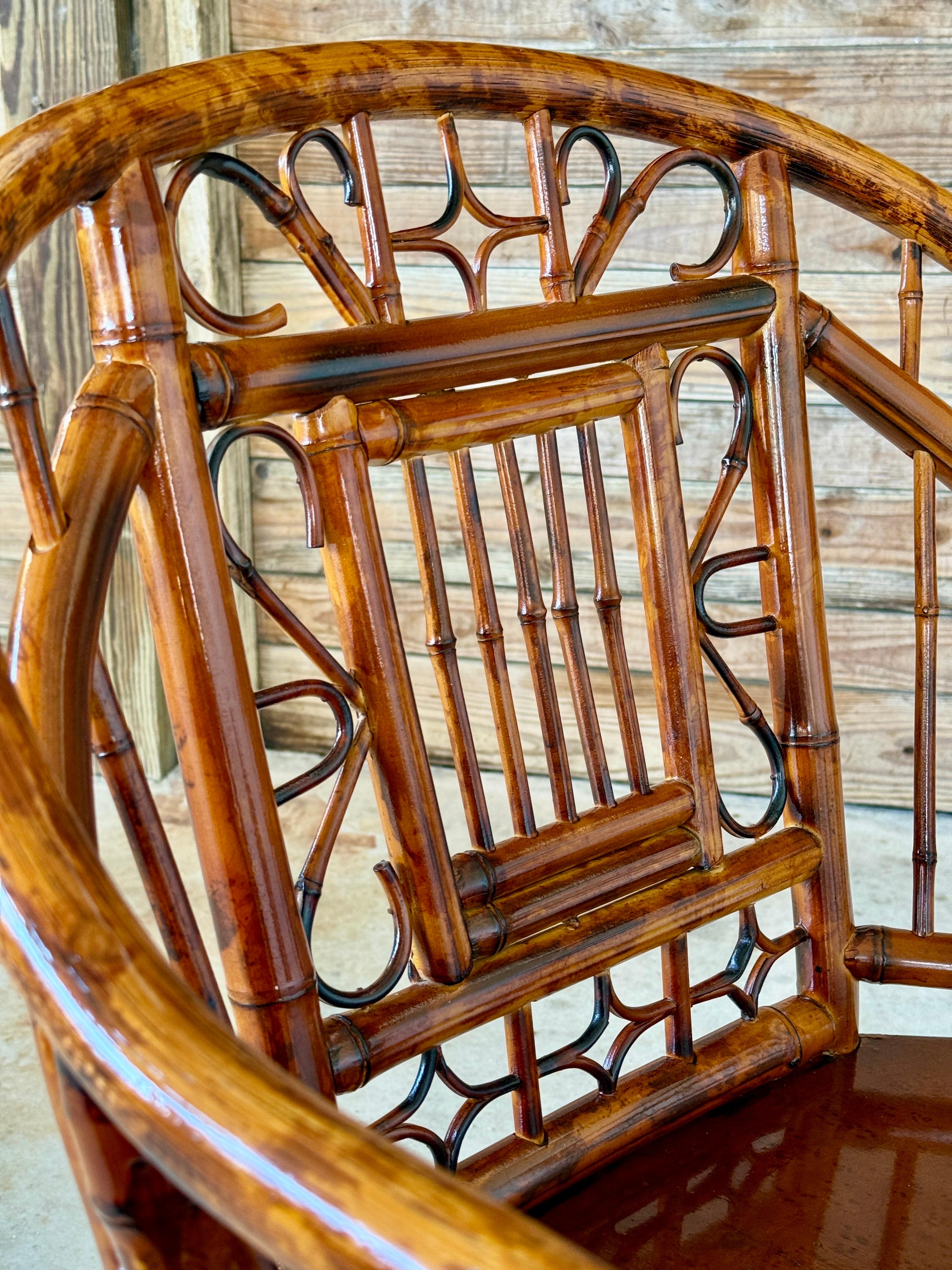 20ième siècle Chaise en bambou écossais restaurée du milieu du 20e siècle, dans le style de Brighto en vente