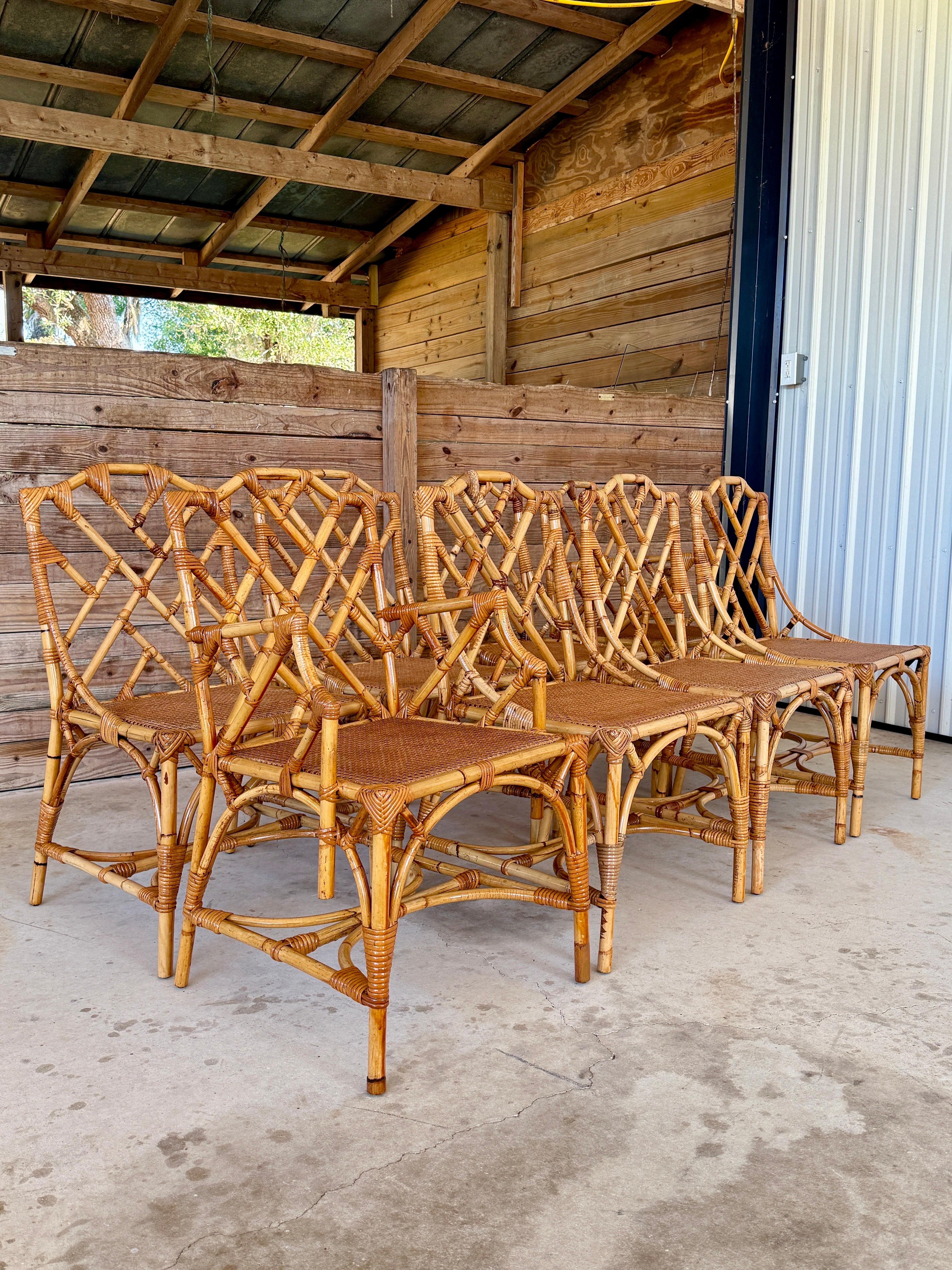 Mid-20th Century Restored Italian Rattan Chippendale Dining Chairs Set of Eight im Zustand „Gut“ im Angebot in North Fort Myers, FL